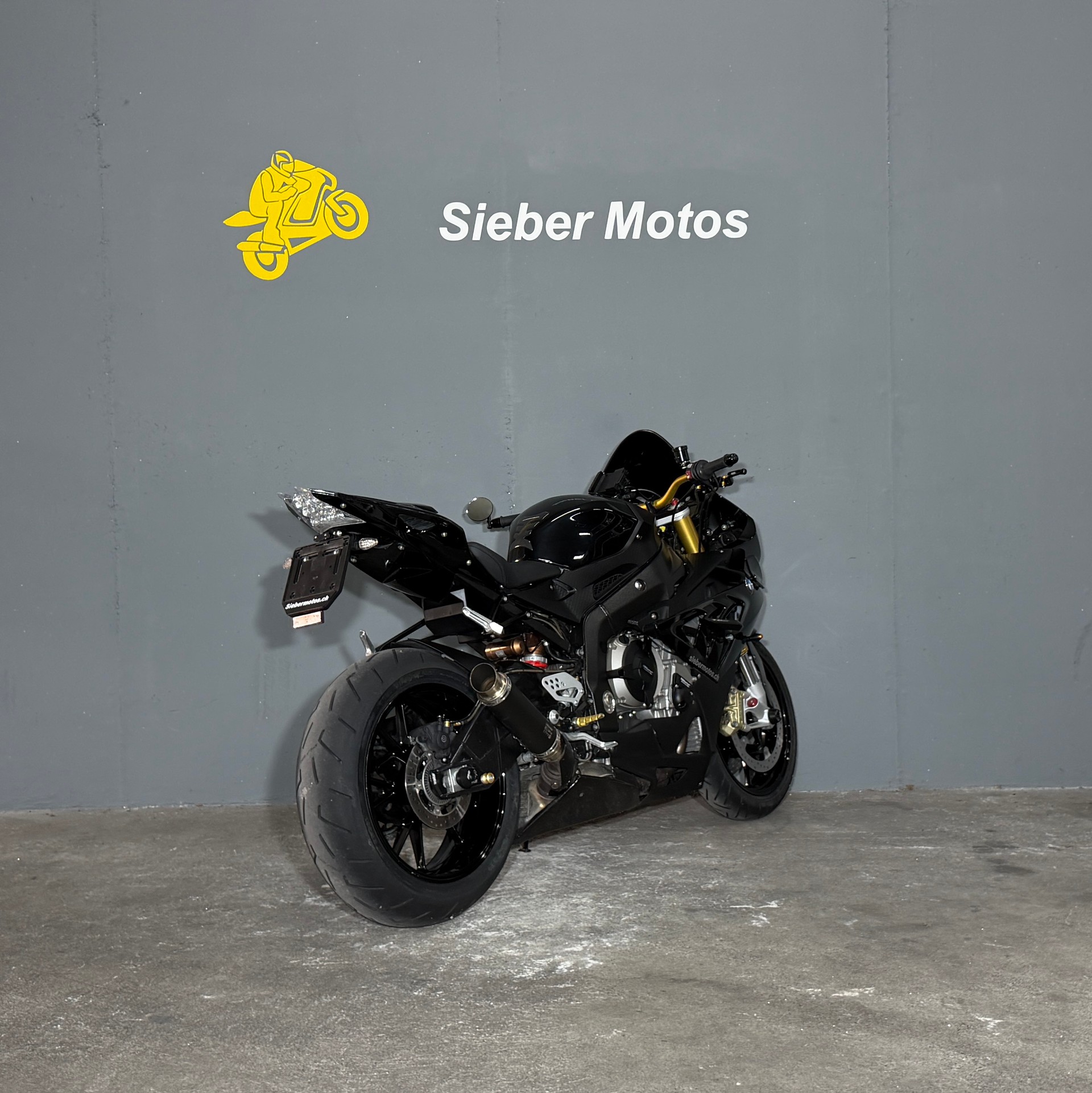 BMW S1000RR-image-3