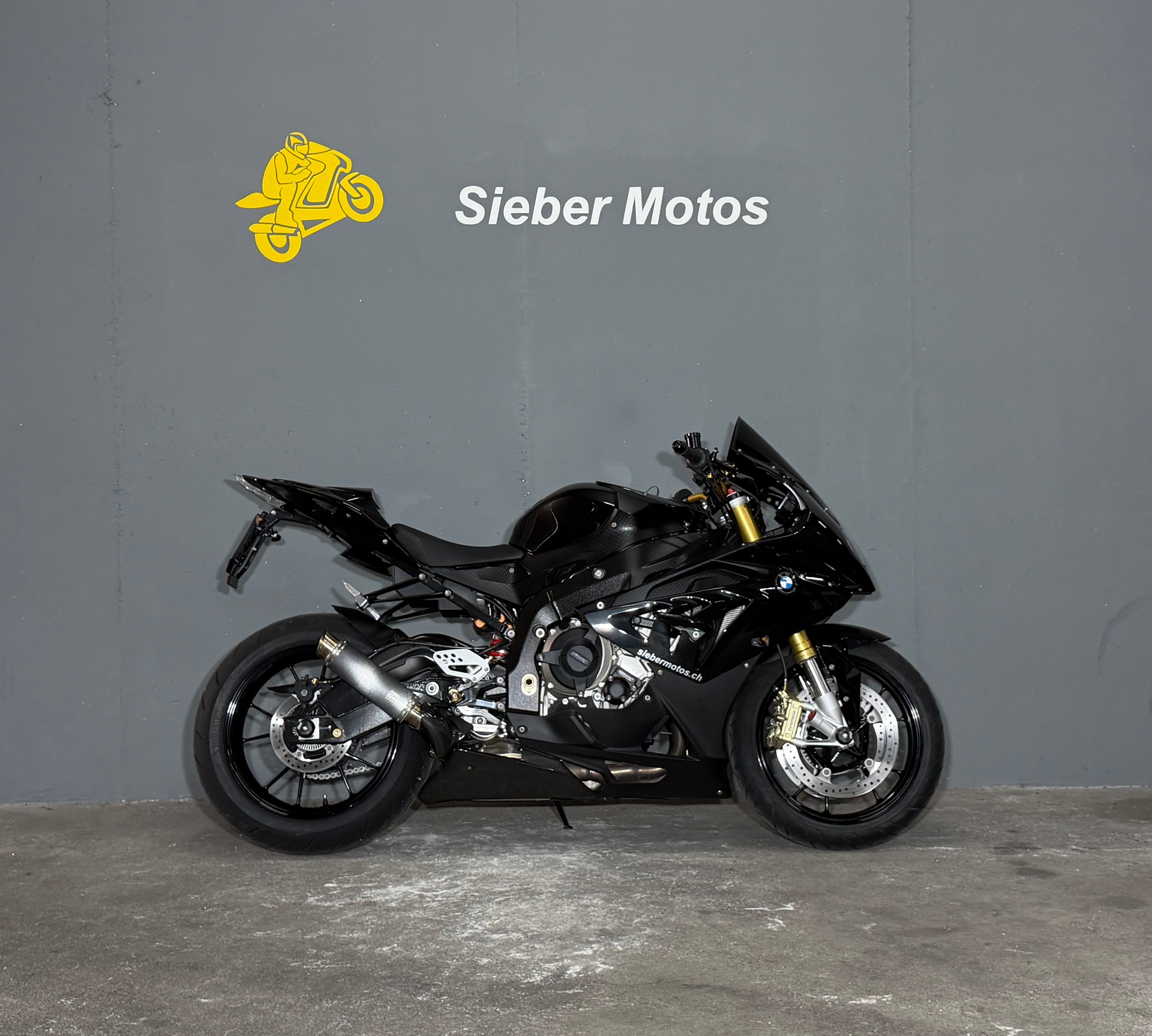 BMW S1000RR-image-0