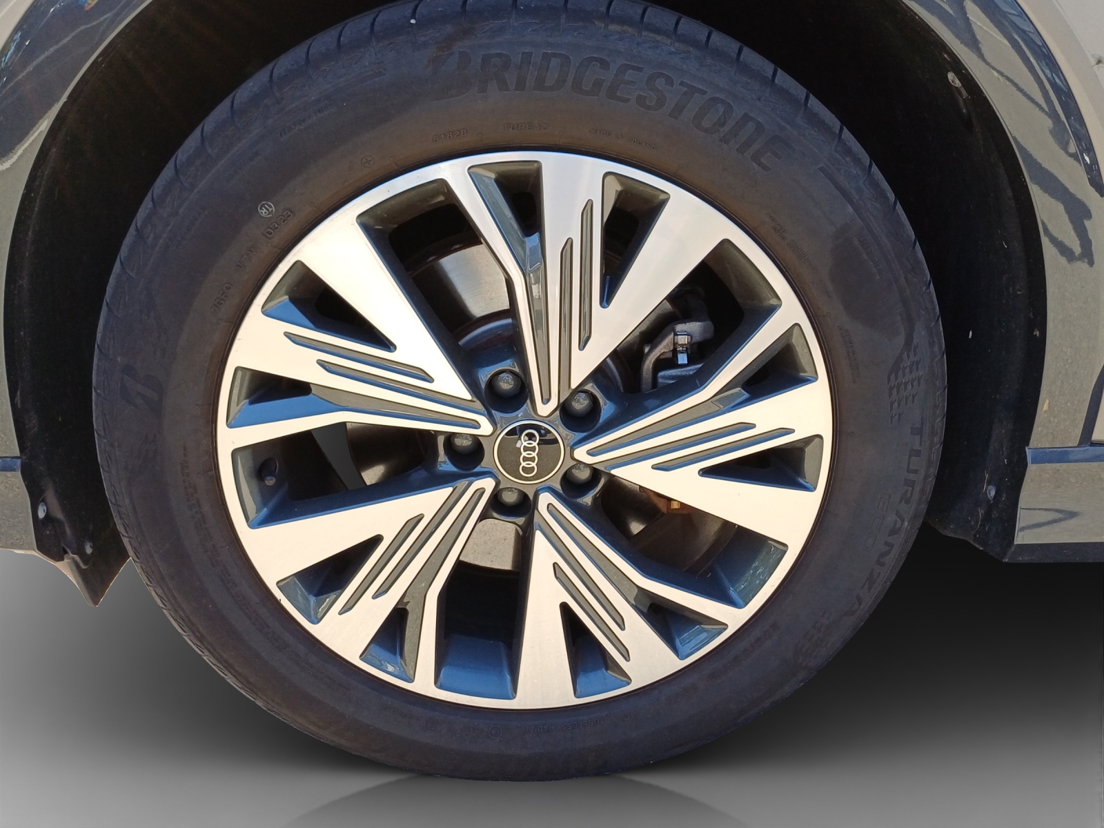 AUDI Q4 Sportback e-tron 35-image-13