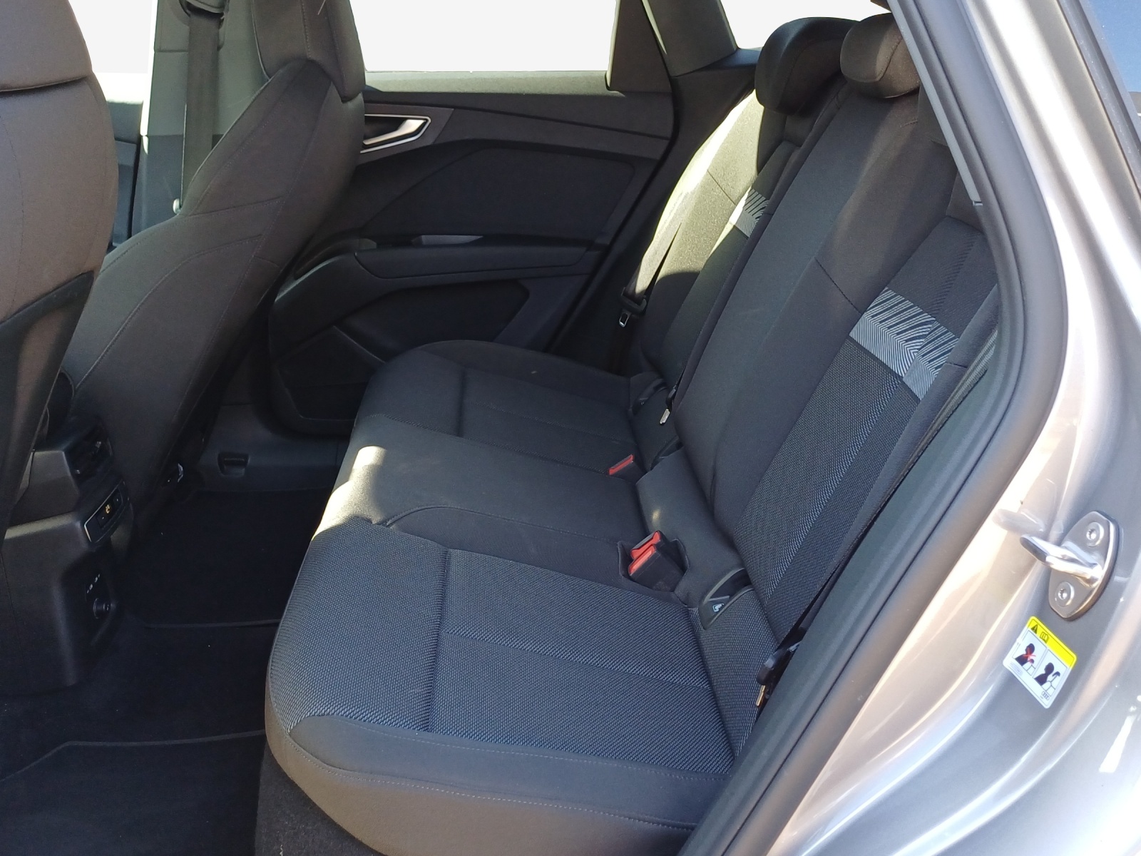 AUDI Q4 Sportback e-tron 35-image-11