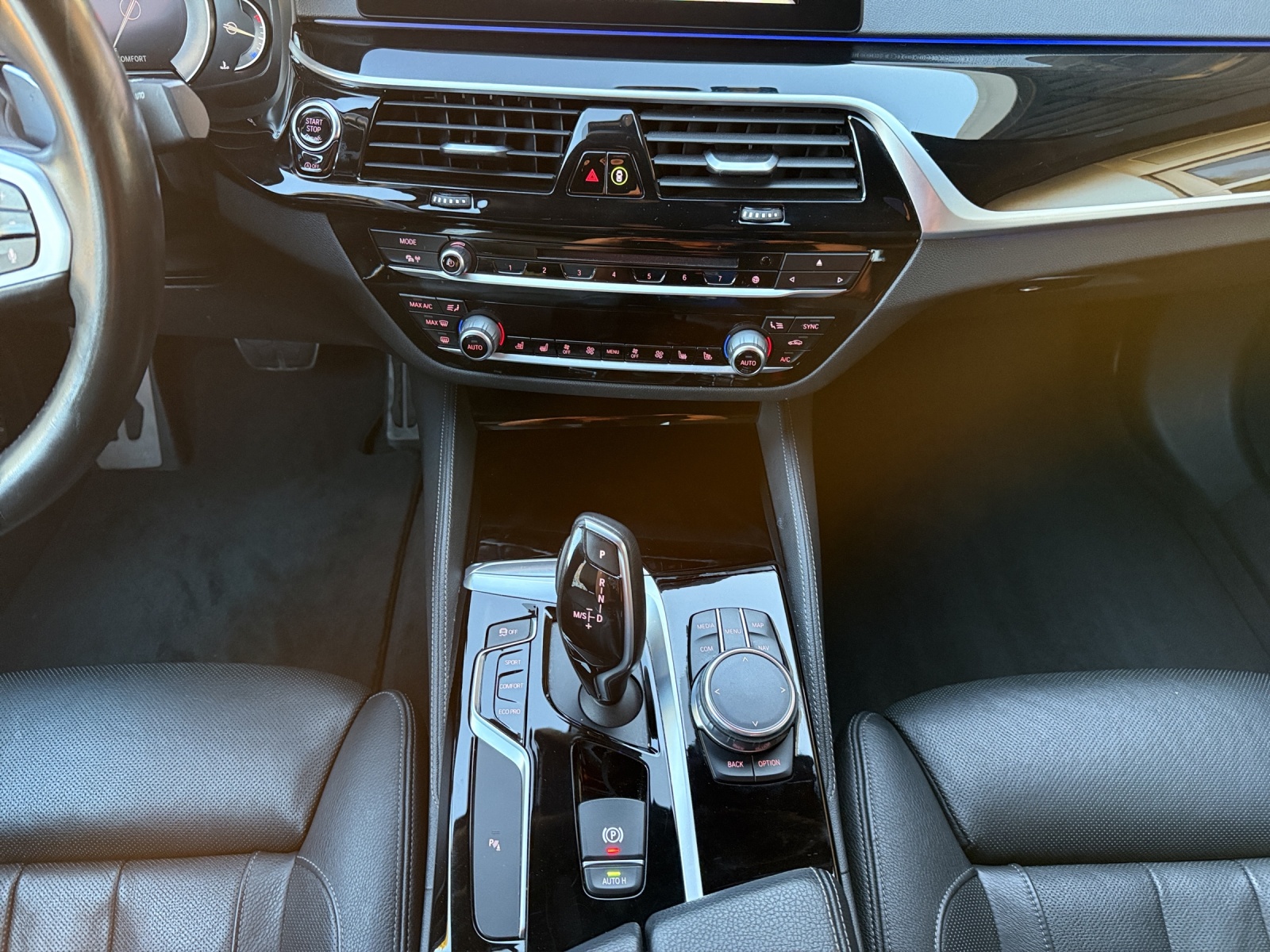 BMW 520d X-Drive M-PAKET-image-11