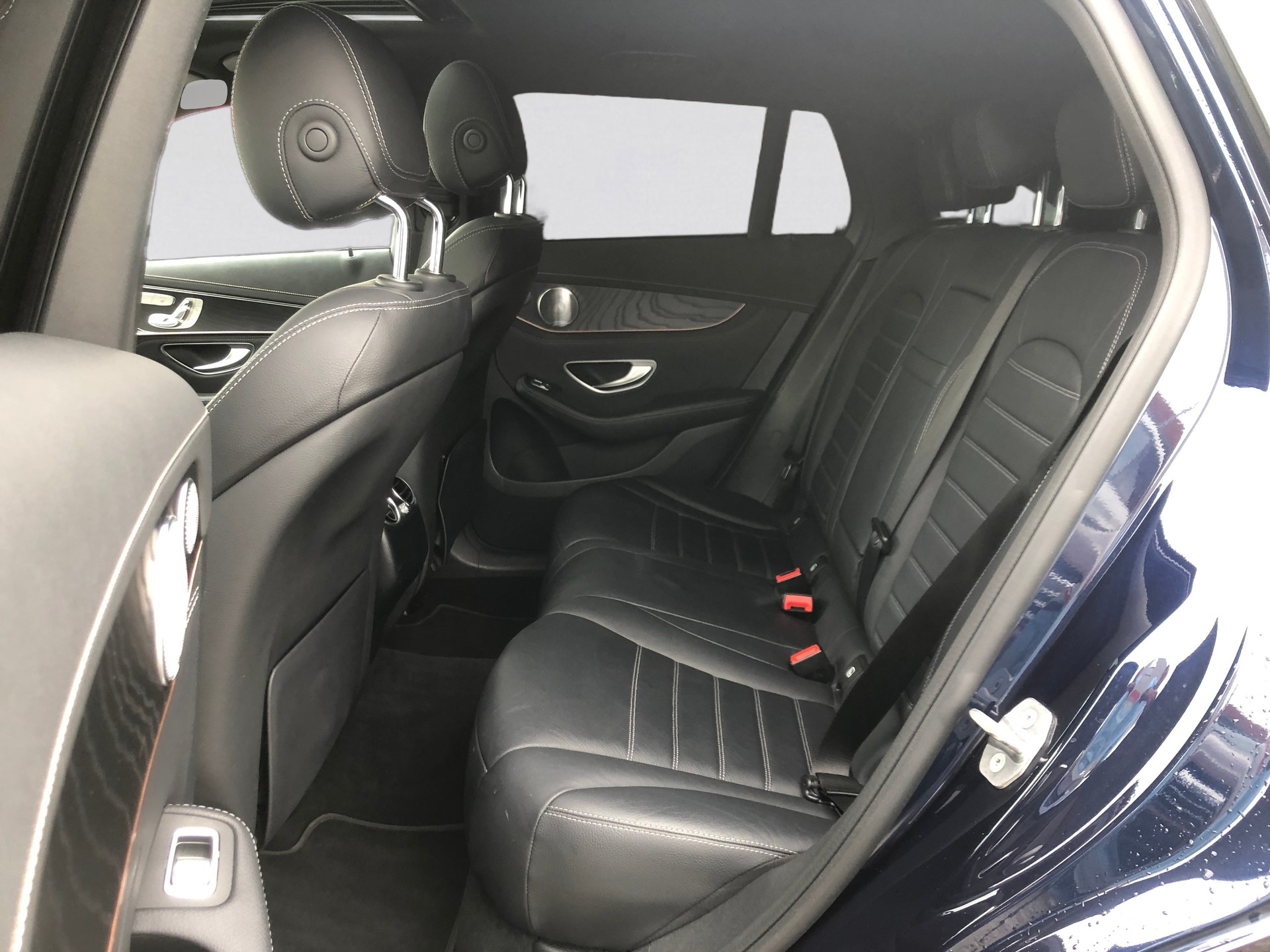 MERCEDES-BENZ EQC 400 4Matic-image-15