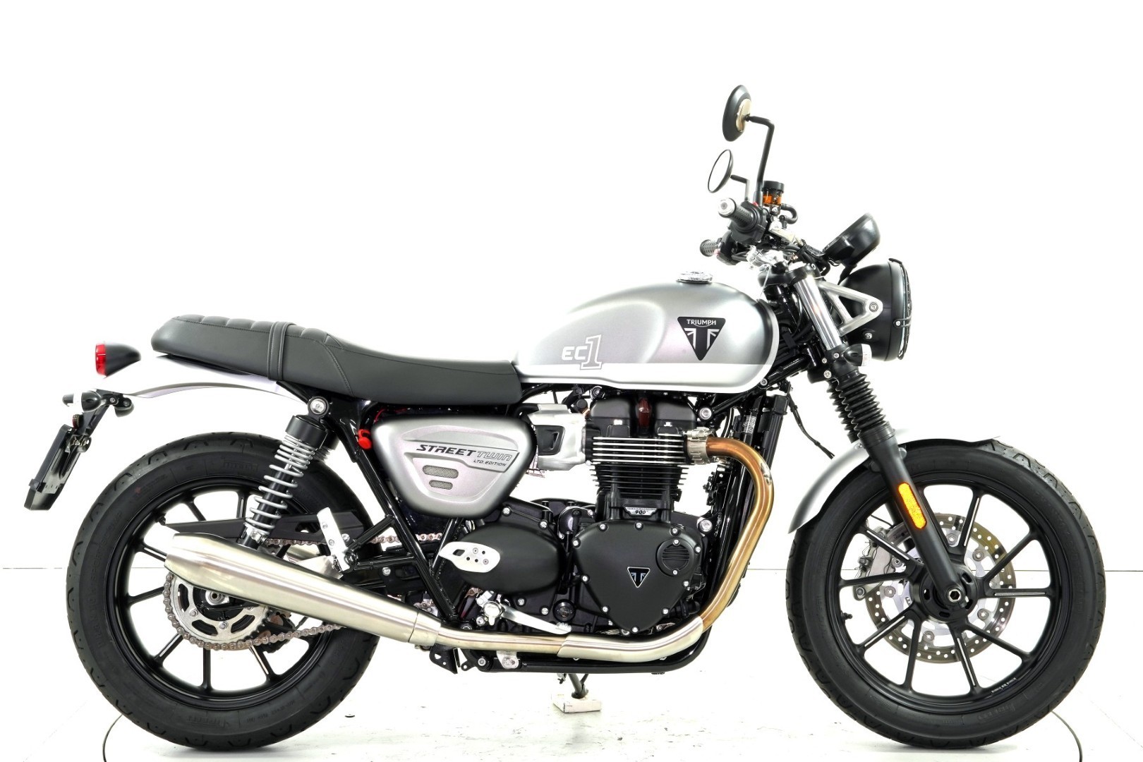 TRIUMPH Street Twin 900i ABS-showroom-element-3
