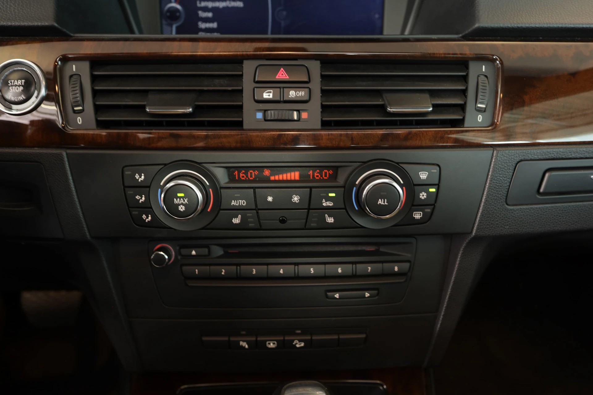 BMW 330d xDrive Coupé Steptronic Pack M Sport • Cuir Dakota • Toit ouvrant-image-16