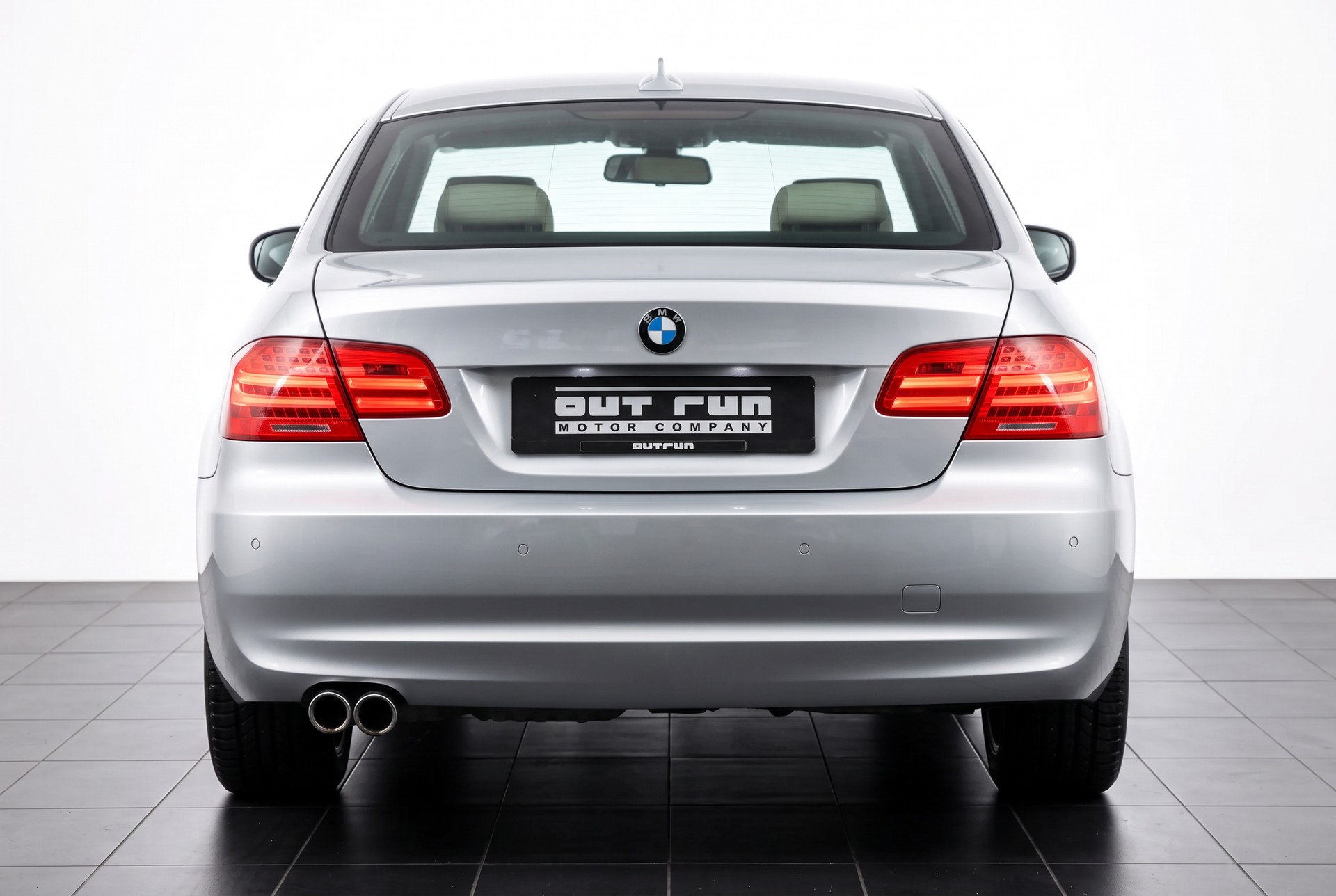 BMW 330d xDrive Coupé Steptronic Pack M Sport • Cuir Dakota • Toit ouvrant-showroom-element-2