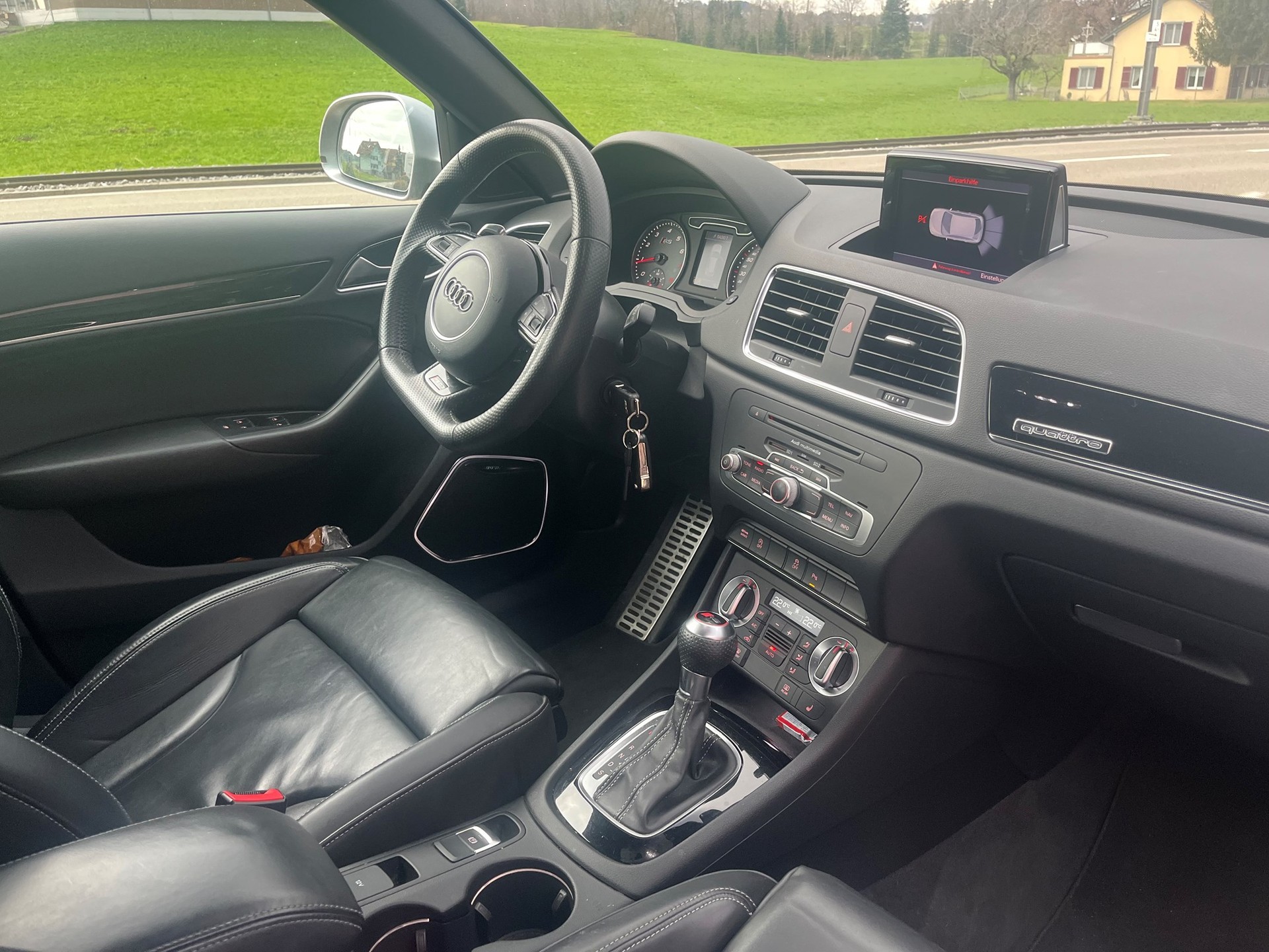 AUDI RS Q3 2.5 TFSI quattro S-tronic-image-5