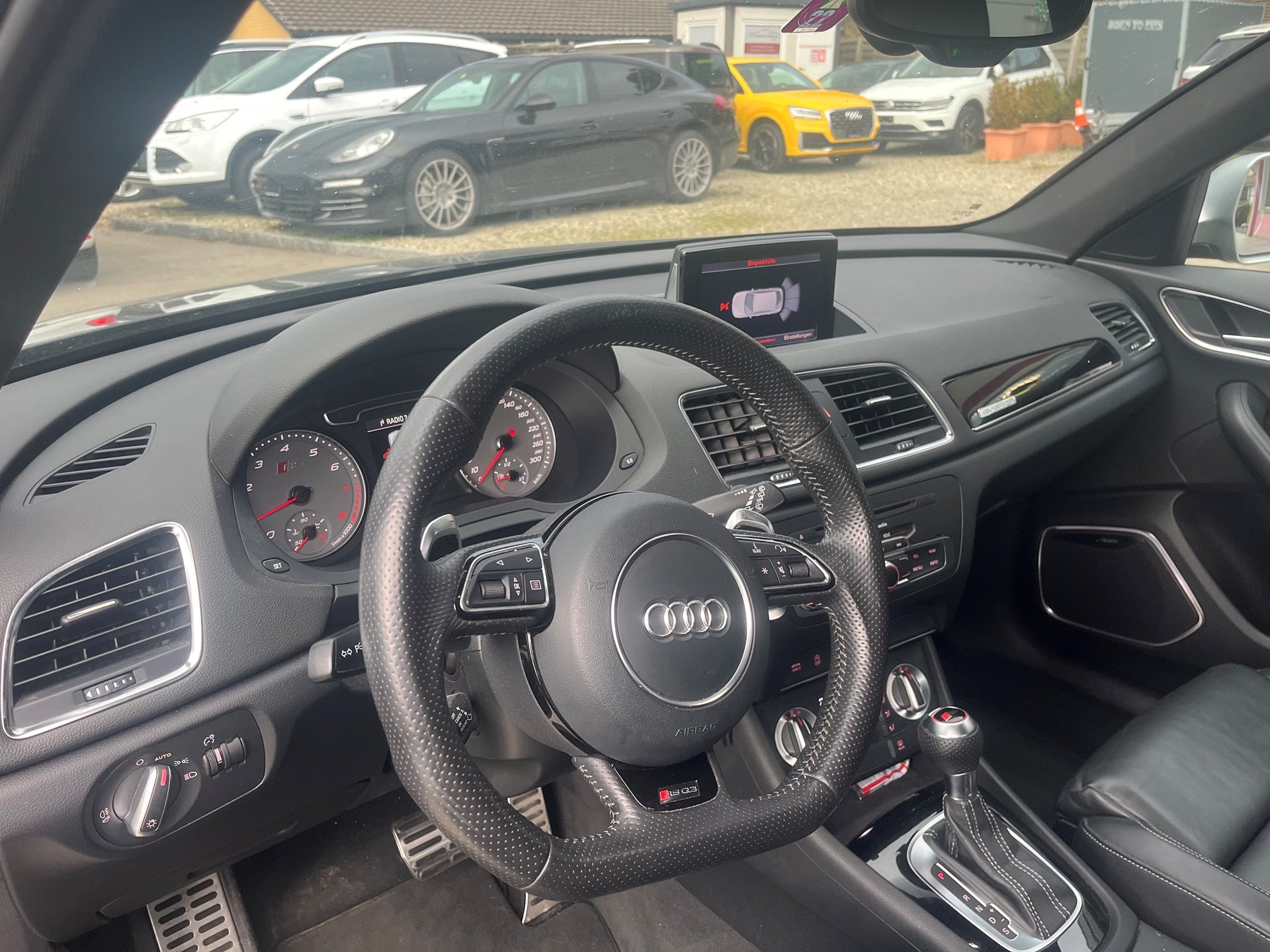 AUDI RS Q3 2.5 TFSI quattro S-tronic-image-7