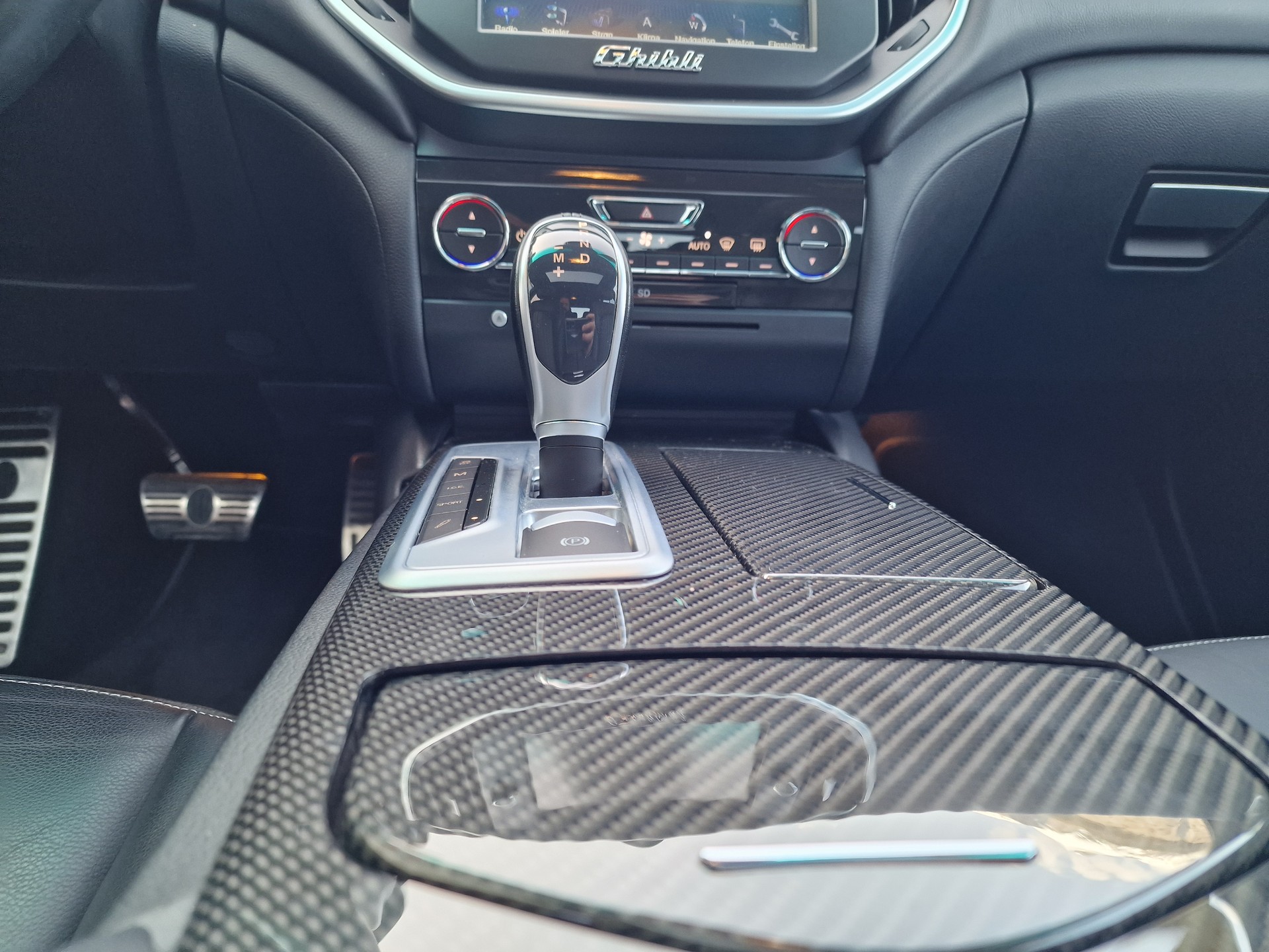 MASERATI Ghibli S Q4 3.0 V6 Swiss Mountain Ed. Automatica-image-23