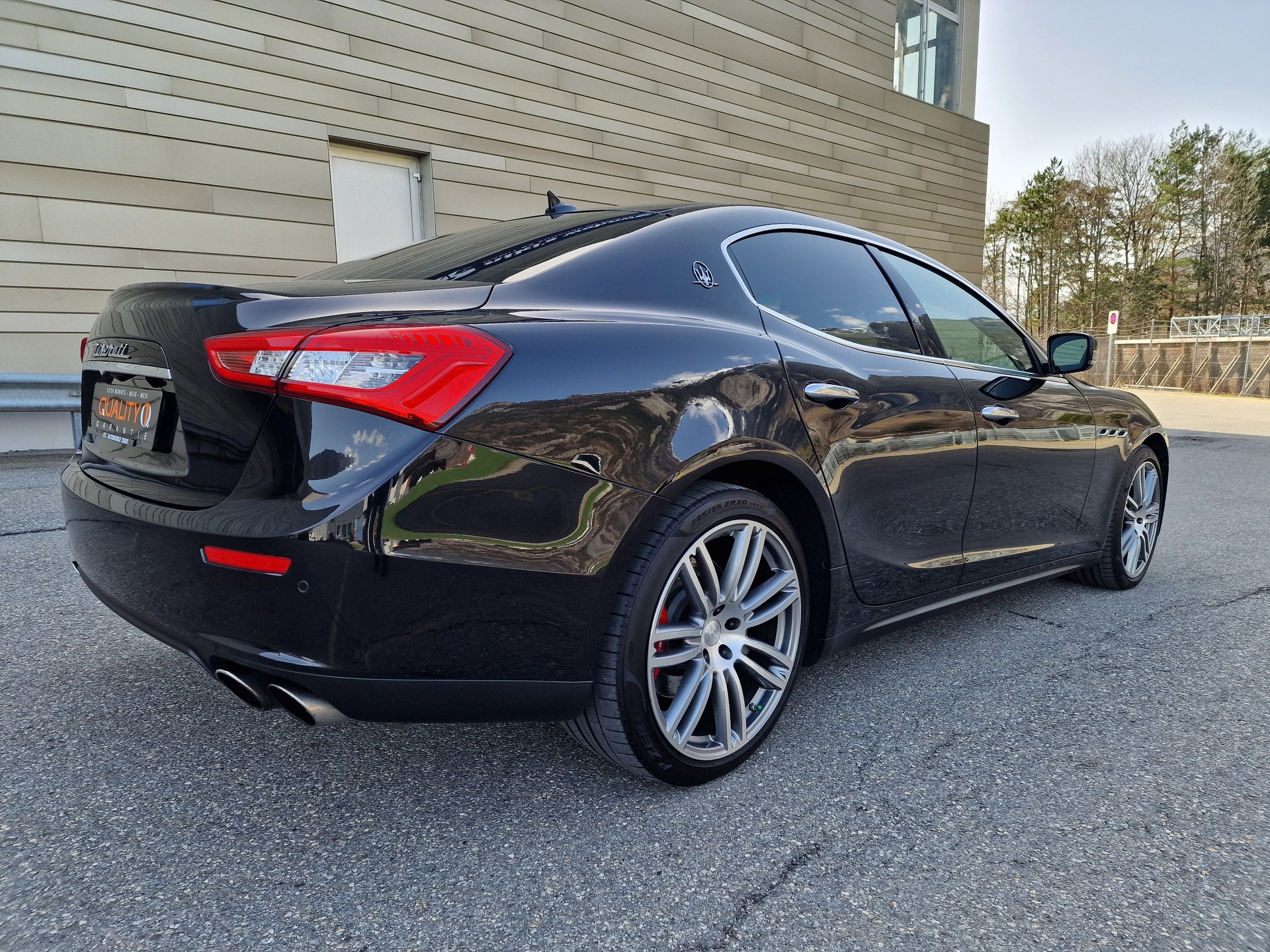MASERATI Ghibli S Q4 3.0 V6 Swiss Mountain Ed. Automatica-image-6