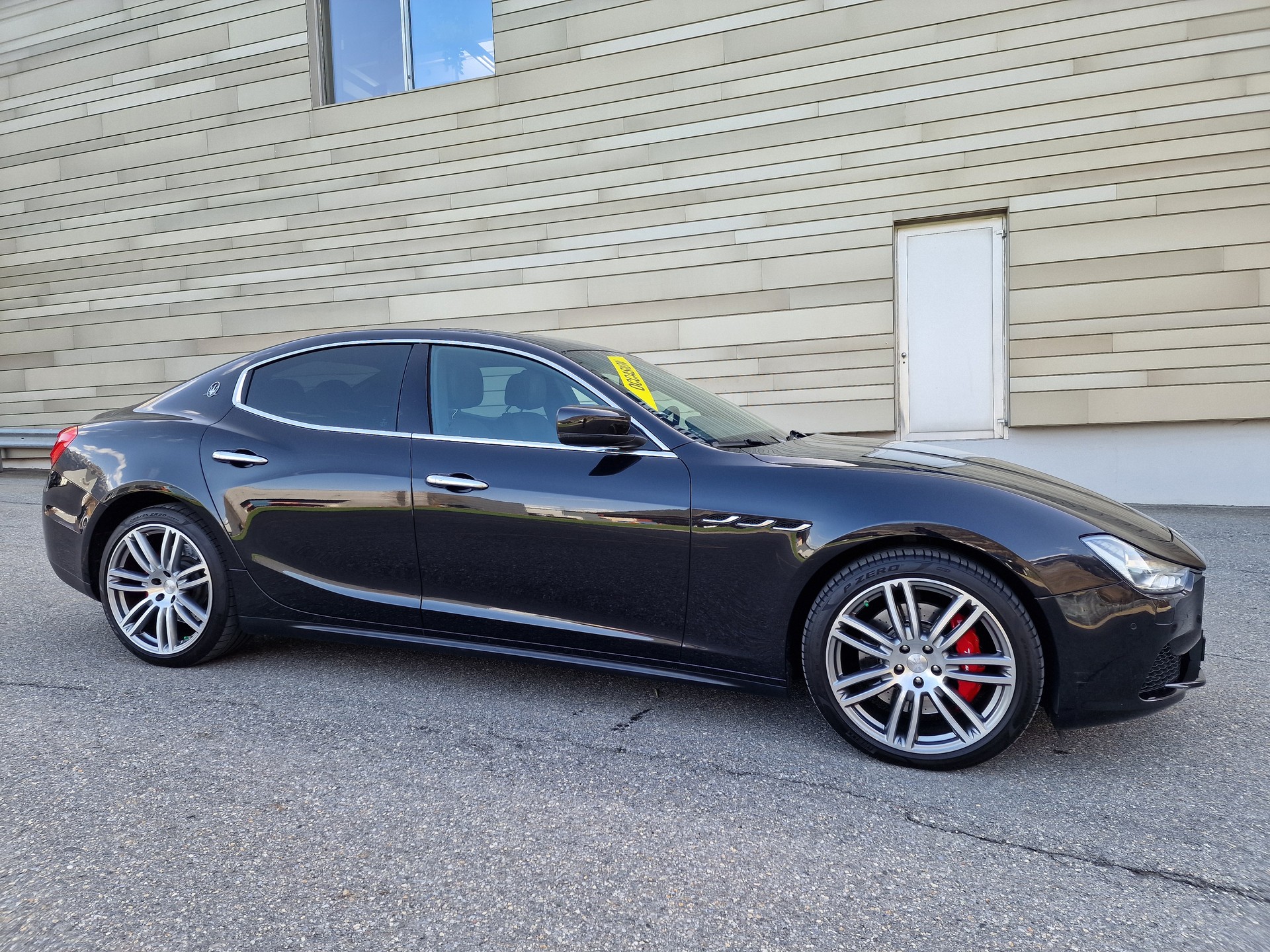 MASERATI Ghibli S Q4 3.0 V6 Swiss Mountain Ed. Automatica-image-4