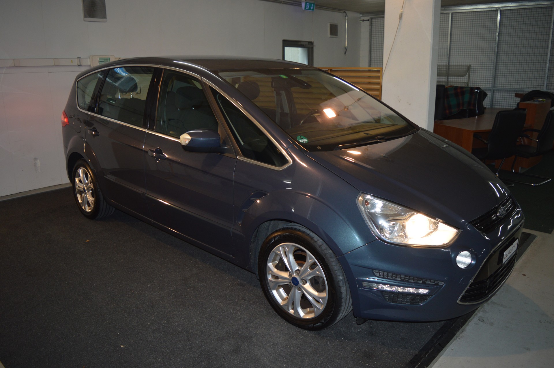 FORD S-Max 2.0 SCTi Titanium PowerShift-image-10