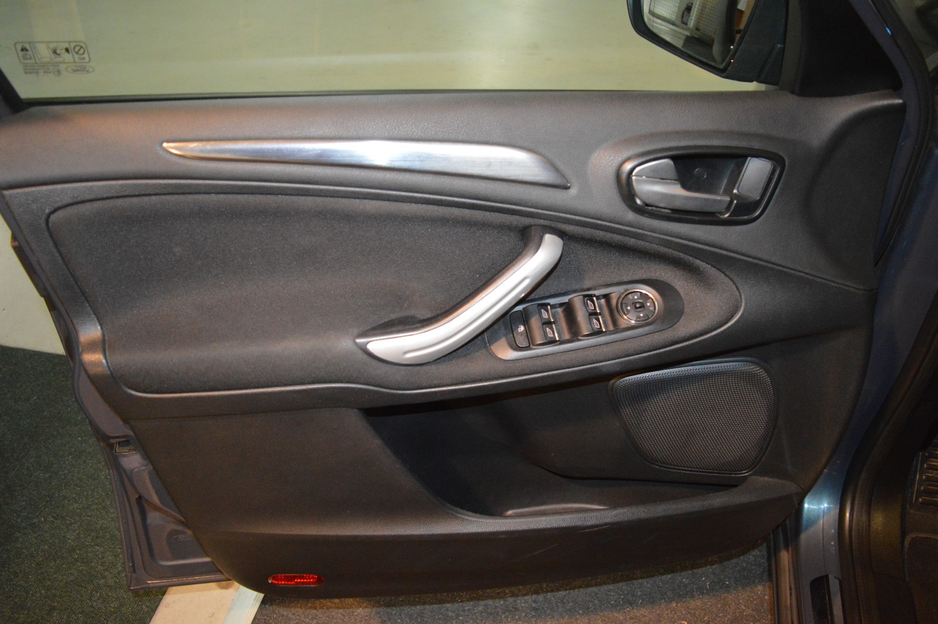 FORD S-Max 2.0 SCTi Titanium PowerShift-image-20