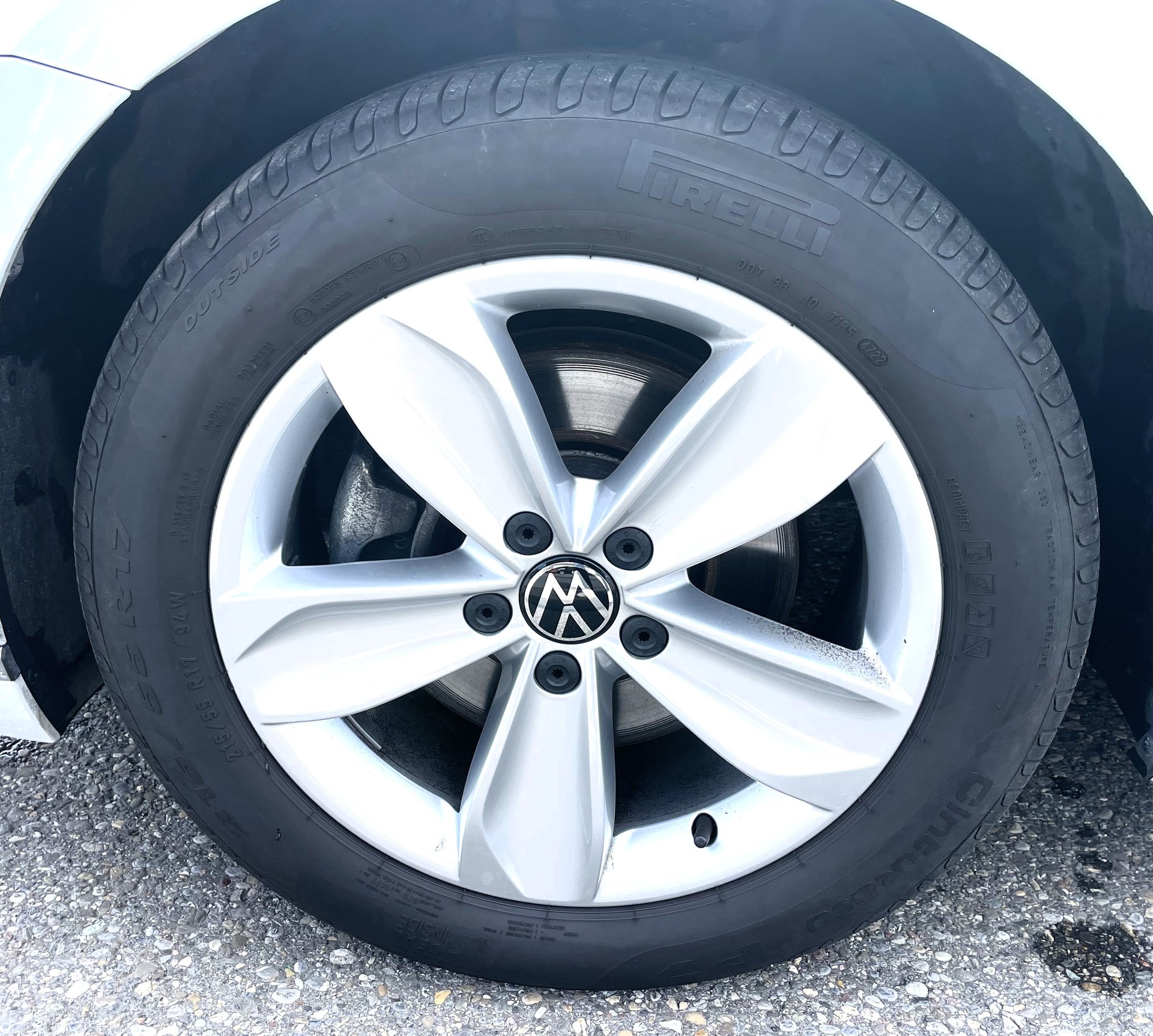 VW Passat 2.0 TDI BMT Elegance 4Motion DSG-image-8