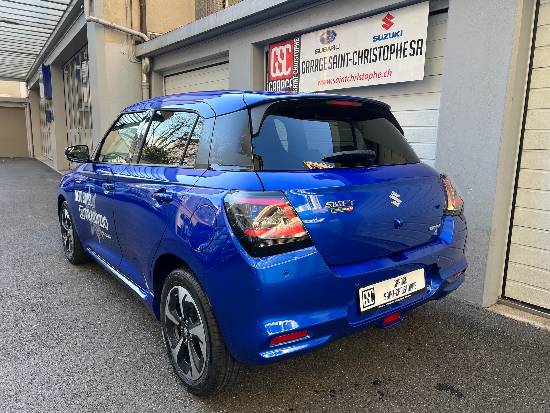 SUZUKI Swift 1.2 Tradizio Top Hybrid CVT-image-5