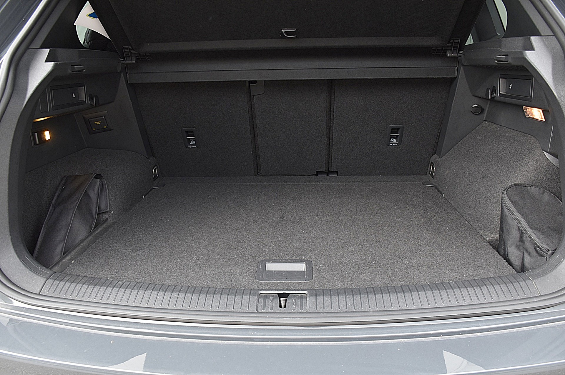 VW Tiguan 2.0 TDI R-Line 4M-image-14