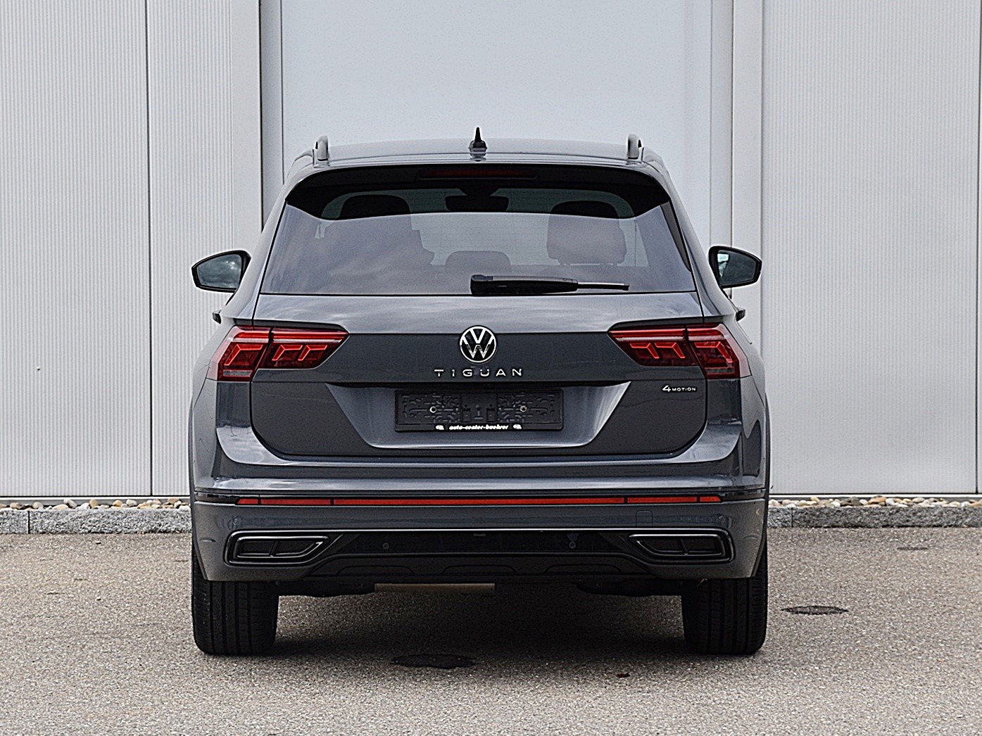 VW Tiguan 2.0 TDI R-Line 4M-image-4