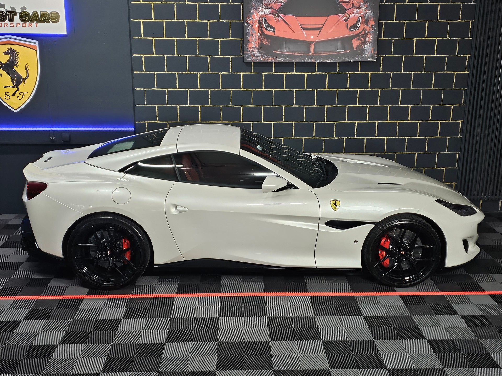 FERRARI Portofino 3.9 V8 T-image-4