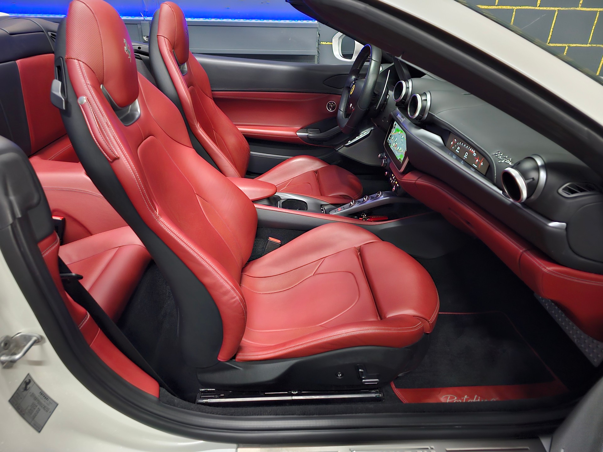 FERRARI Portofino 3.9 V8 T-image-9