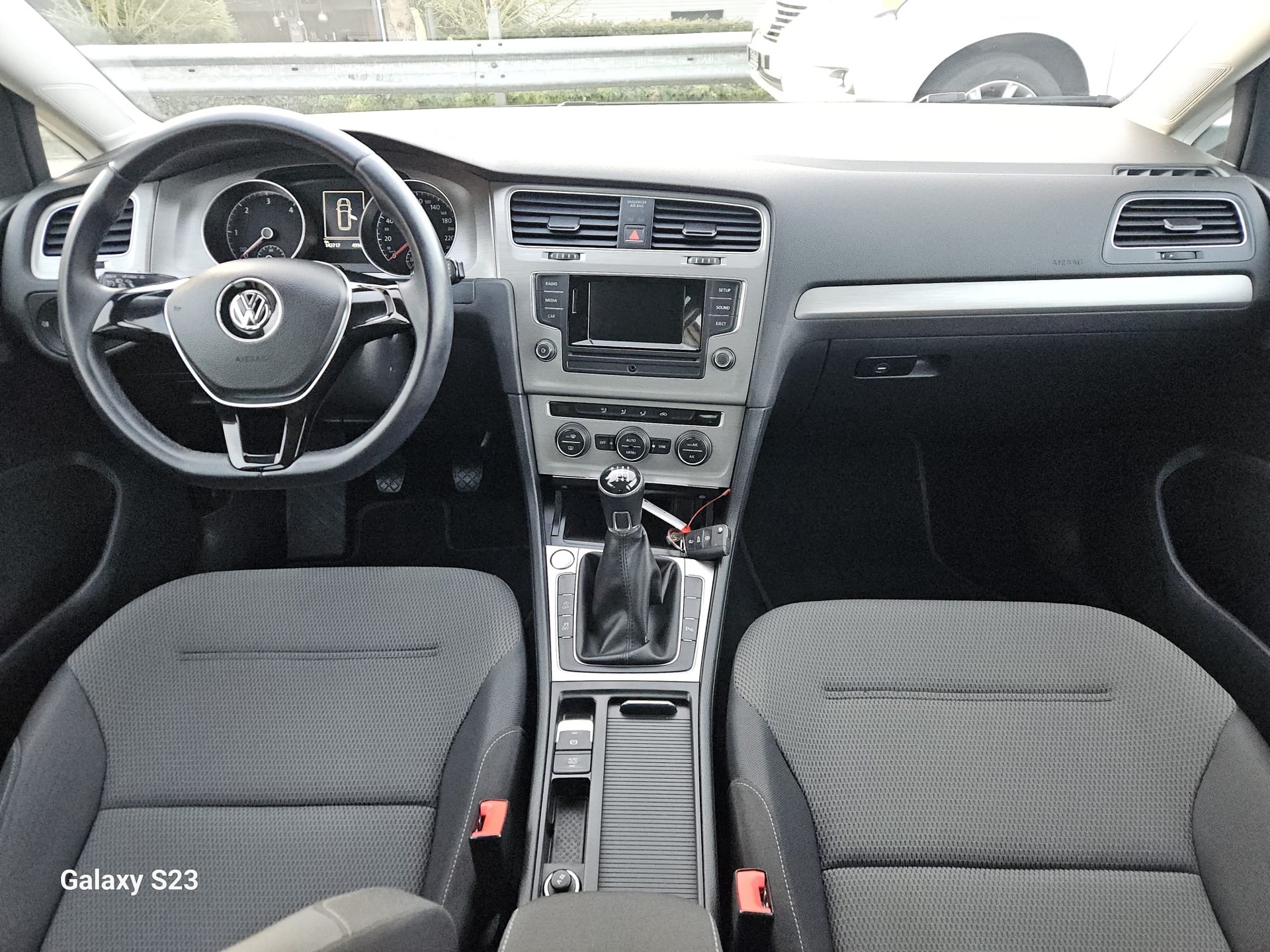 VW Golf Variant 1.6 TDI Comfortline 4Motion-image-7