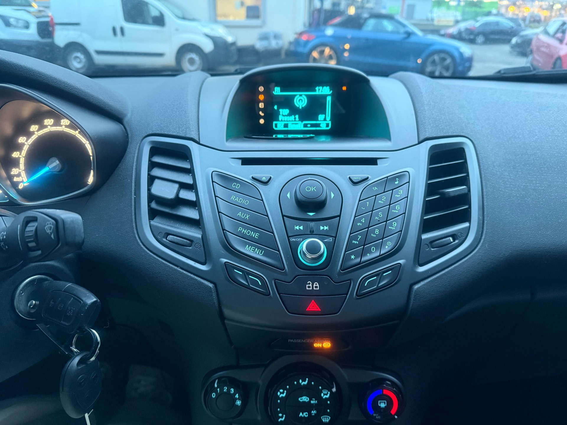FORD Fiesta 1.0 SCTi Titanium-image-6