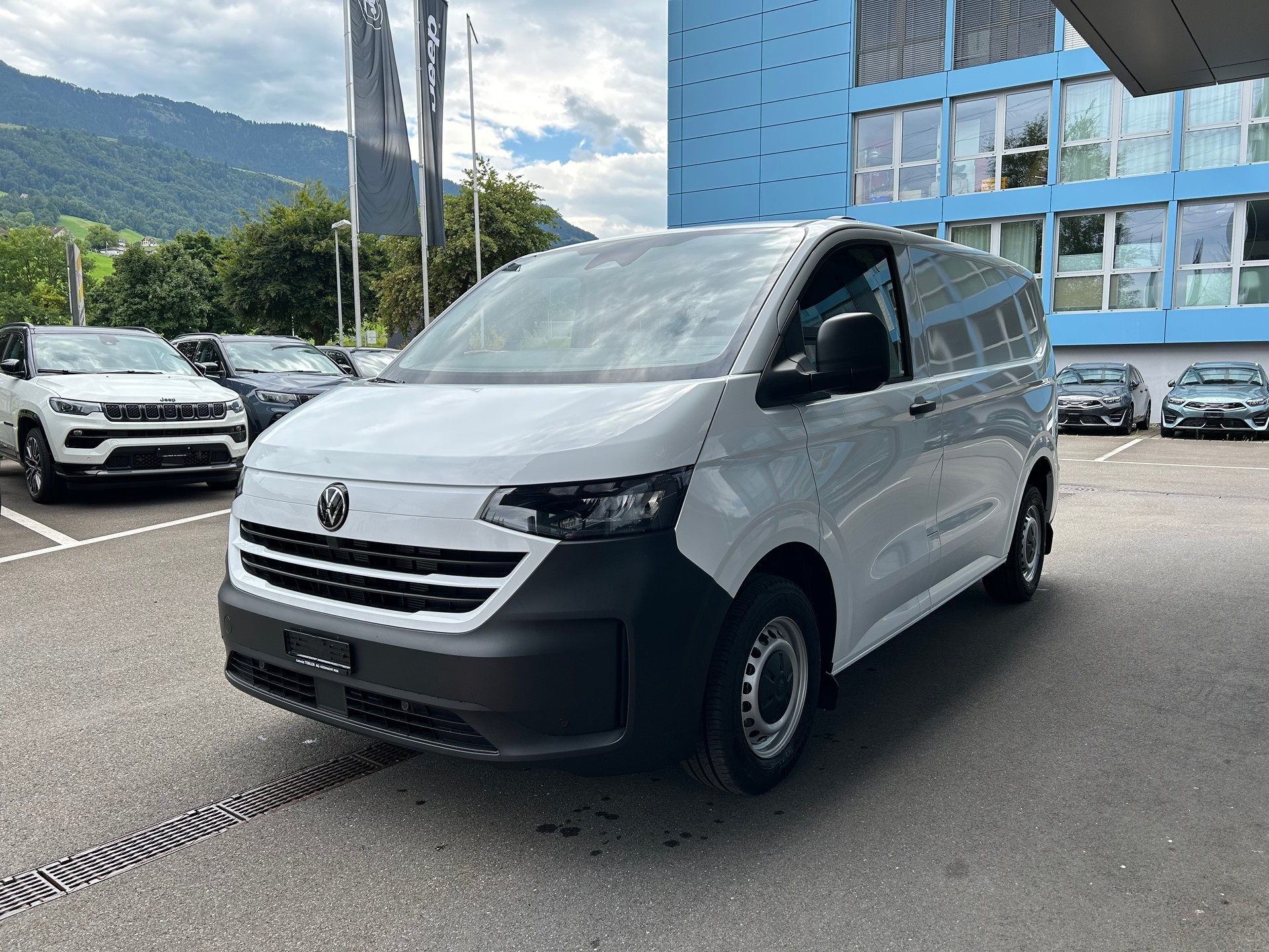 VW Transporter 2.0 TDI-image-9