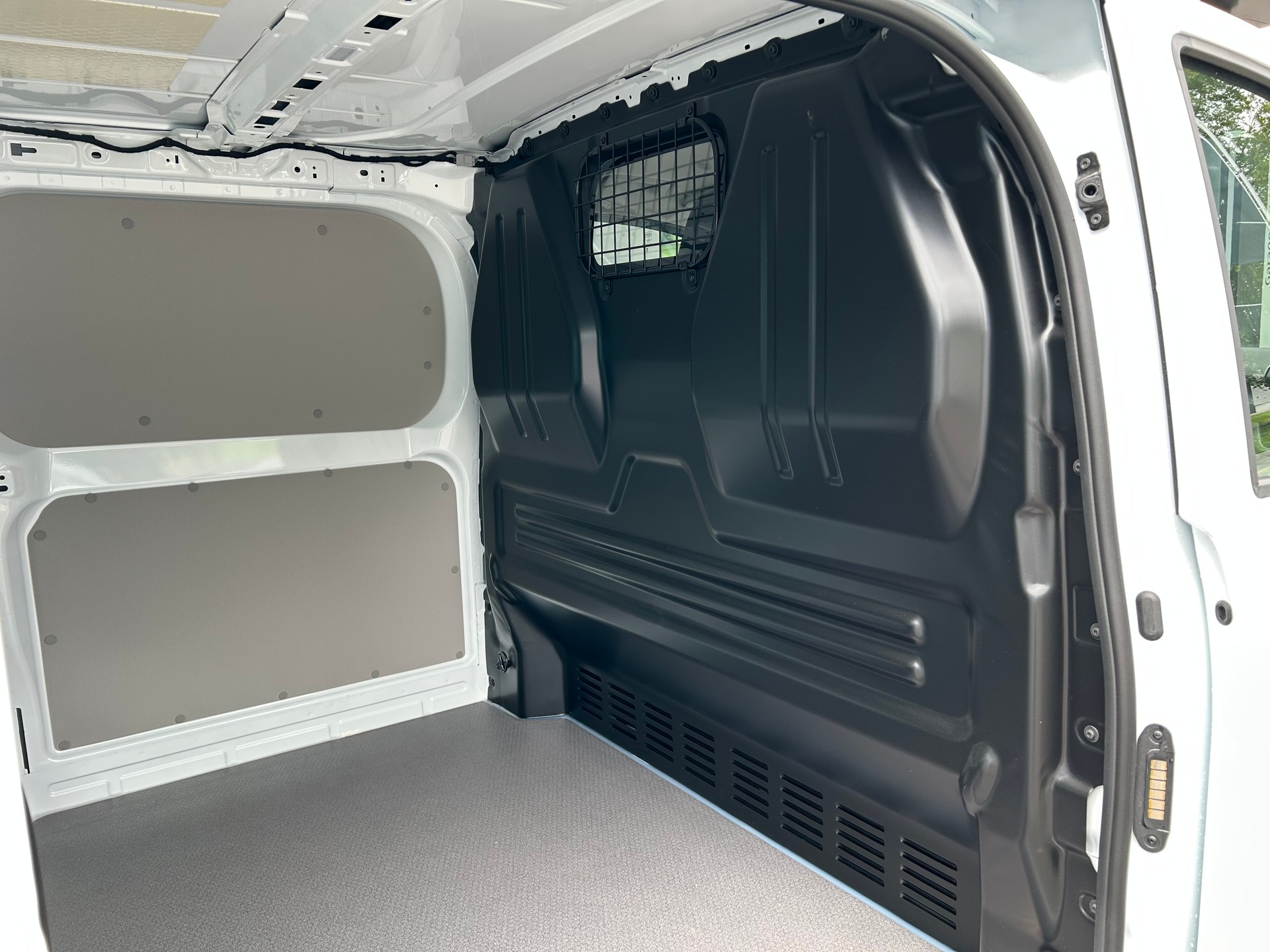 VW Transporter 2.0 TDI-showroom-element-2