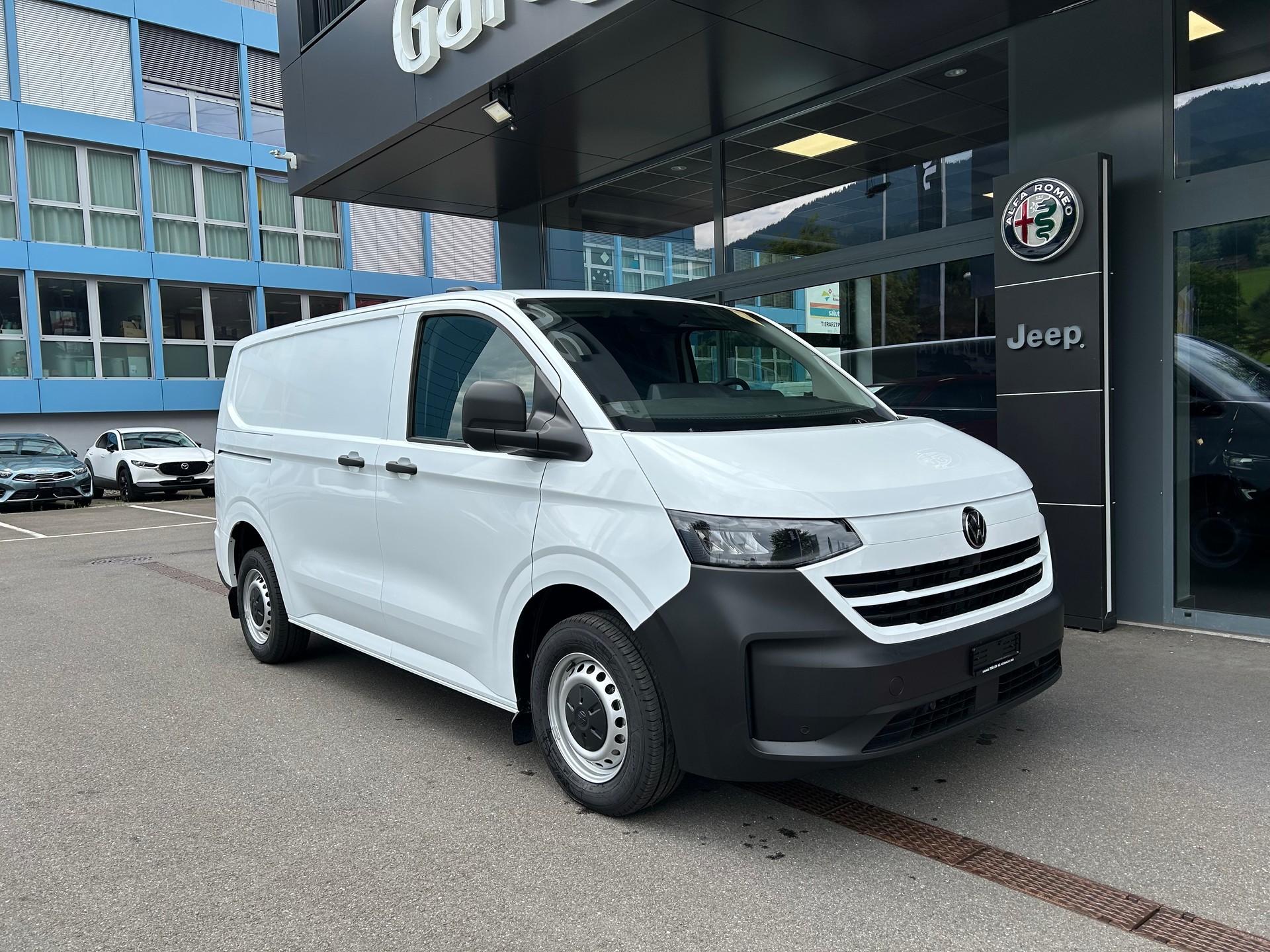 VW Transporter 2.0 TDI-image-11