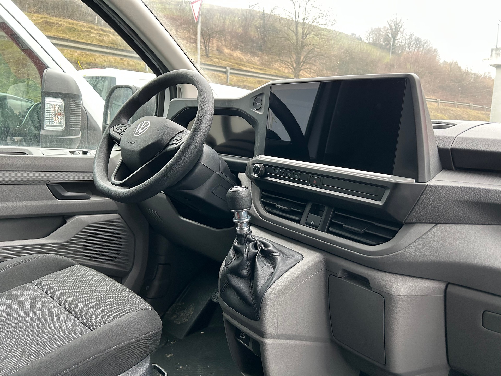 VW Transporter 2.0 TDI-image-15