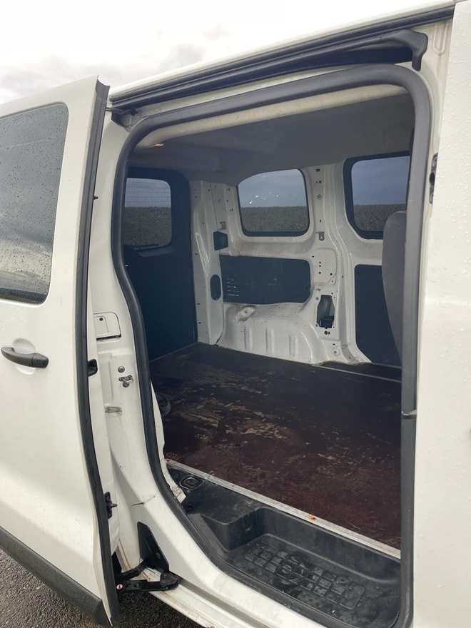 PEUGEOT Expert 1.6 BlueHDi 95 S&S Compact ETG6-image-12