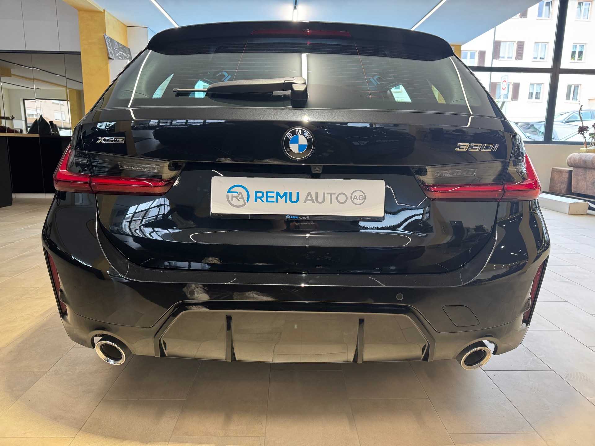BMW 330i Touring xDrive Steptronic M Sport-image-6