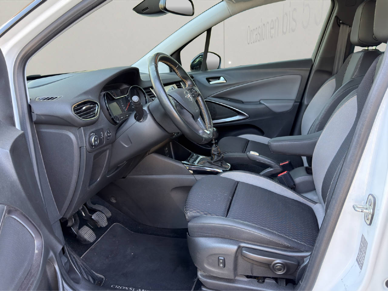 OPEL Crossland X 1.2 T 130 Ultimate-showroom-element-3