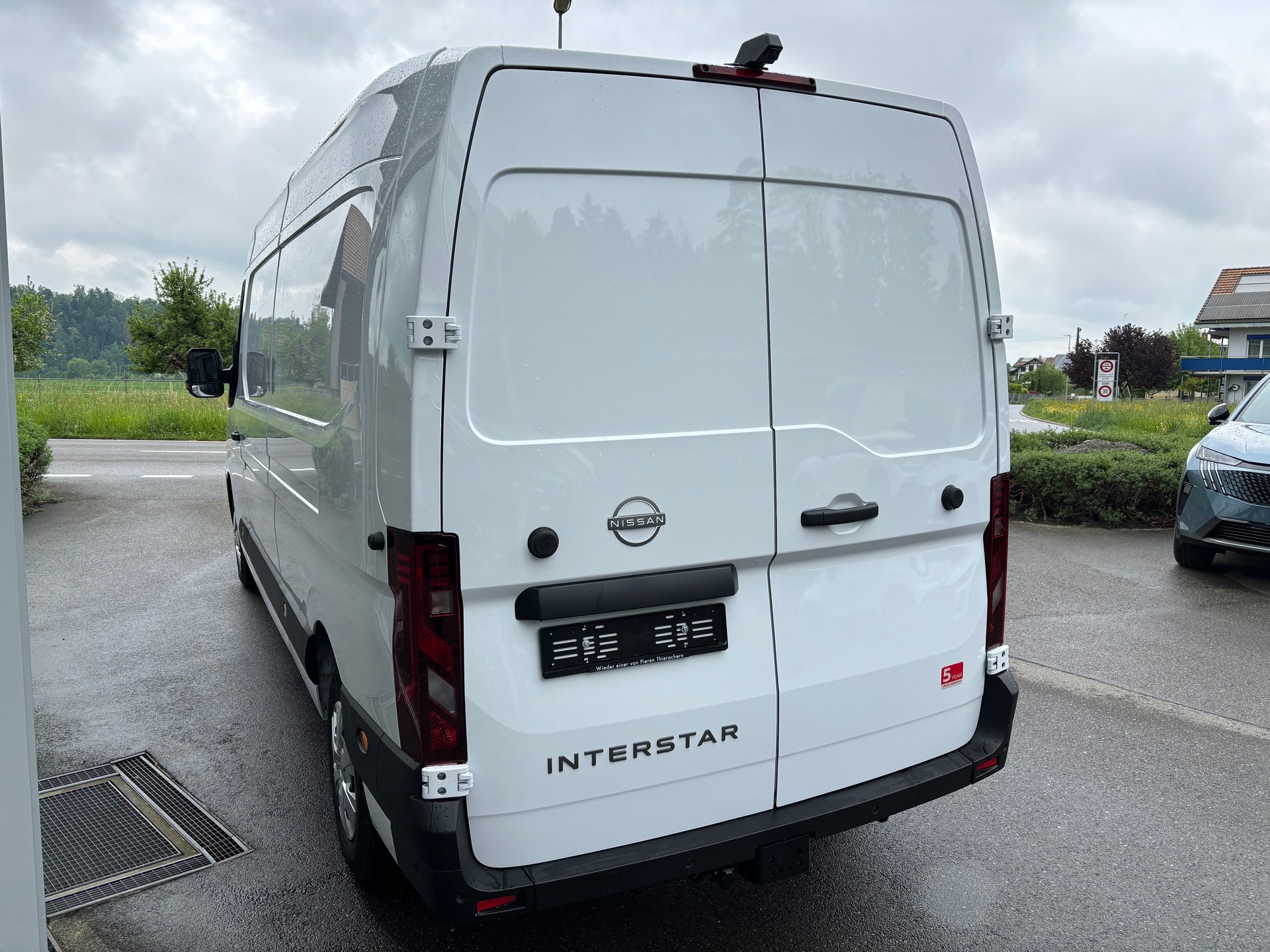 NISSAN Interstar 150 3.5L3H2 N-Connecta-image-2