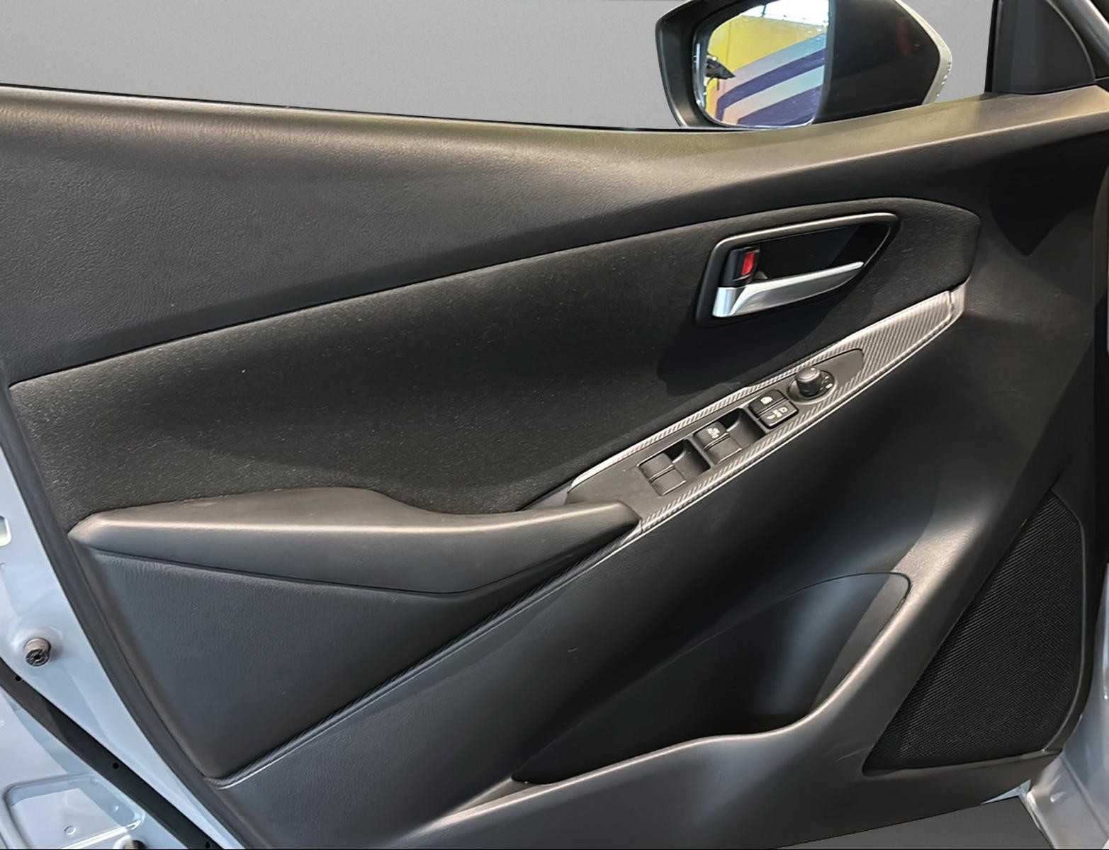 MAZDA 2 SKYACTIV-G 90 Homura Automat-image-14