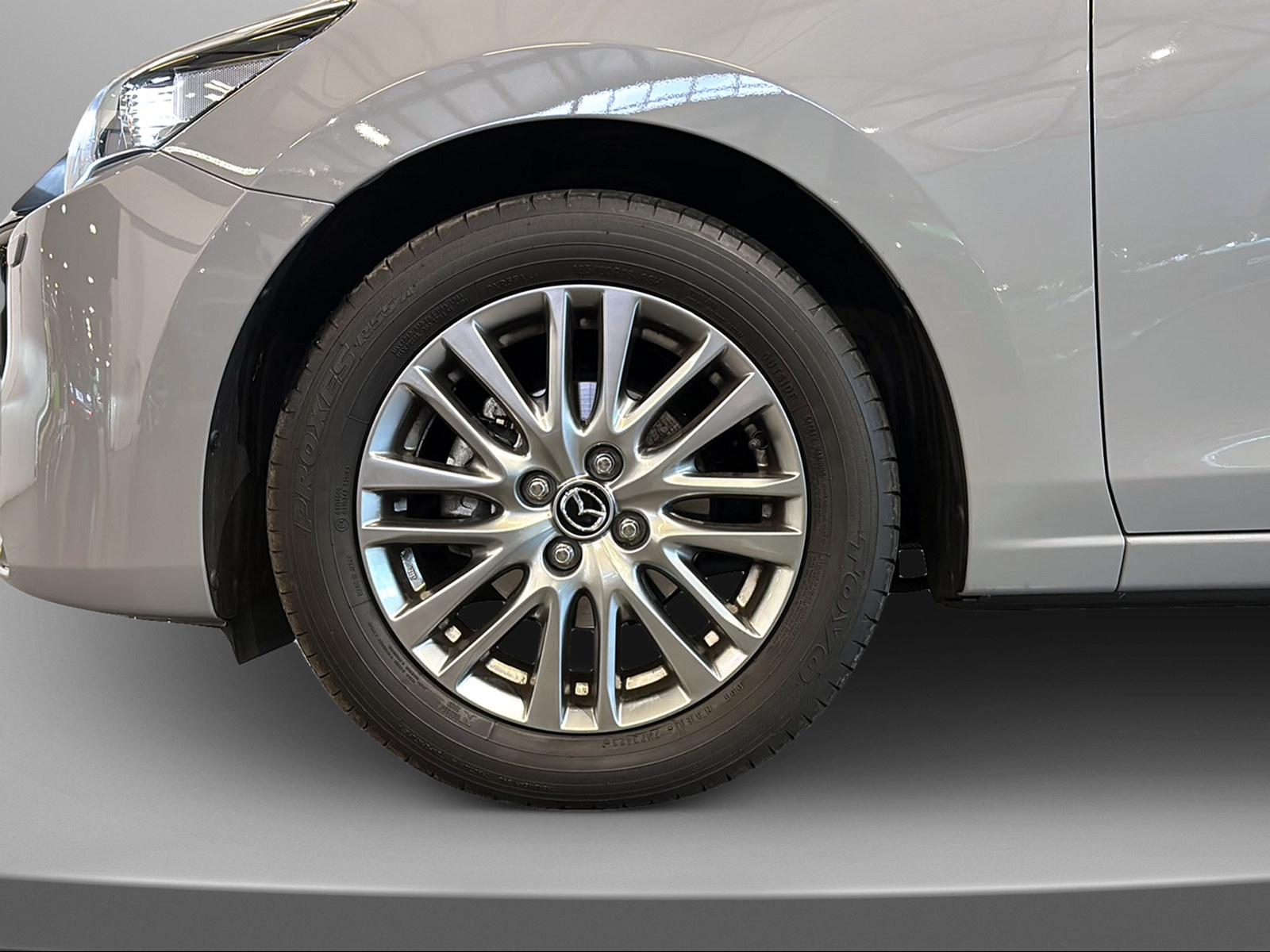 MAZDA 2 SKYACTIV-G 90 Homura Automat-image-18
