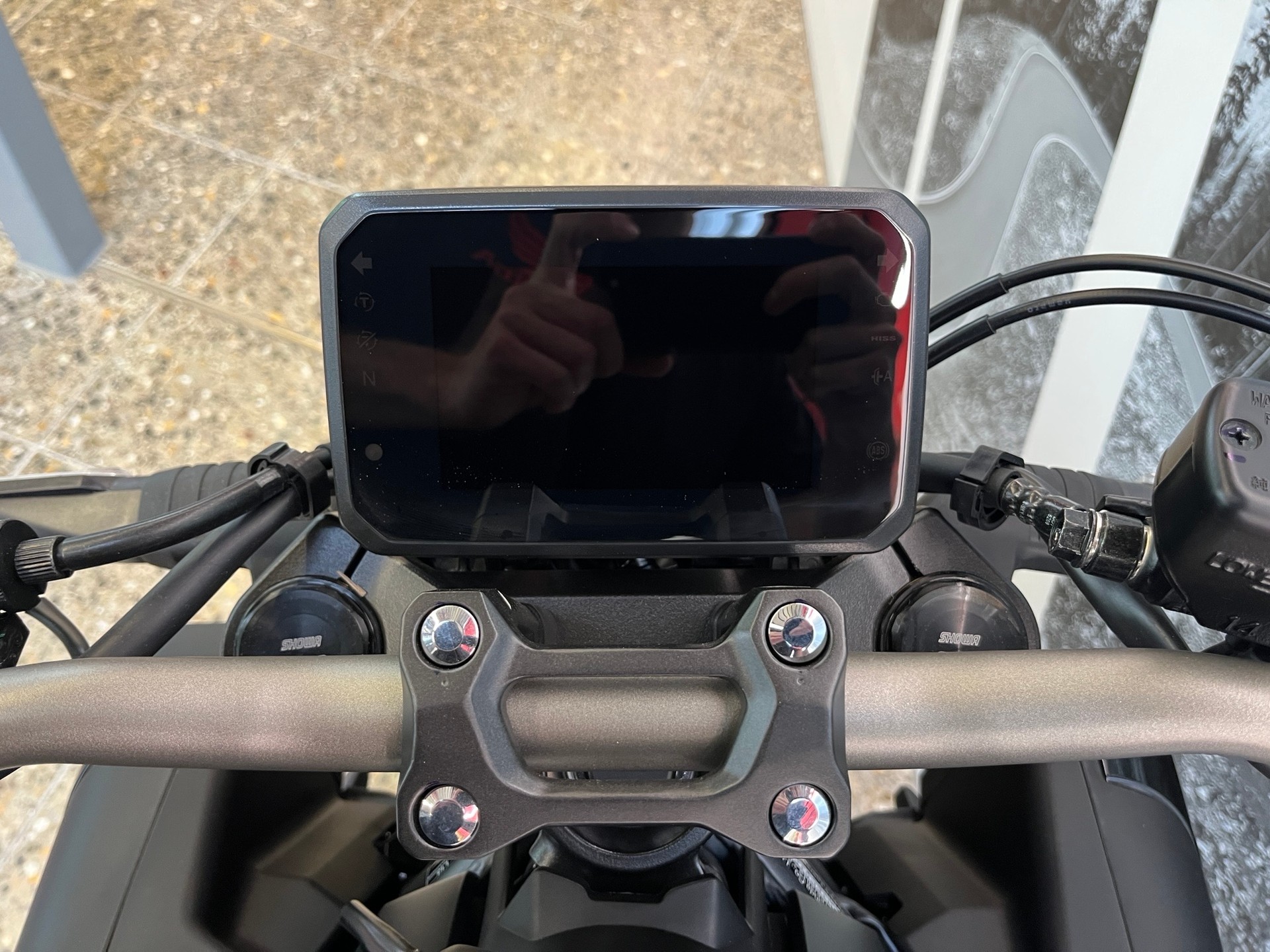 HONDA CB 650 R E-Clutch-image-8