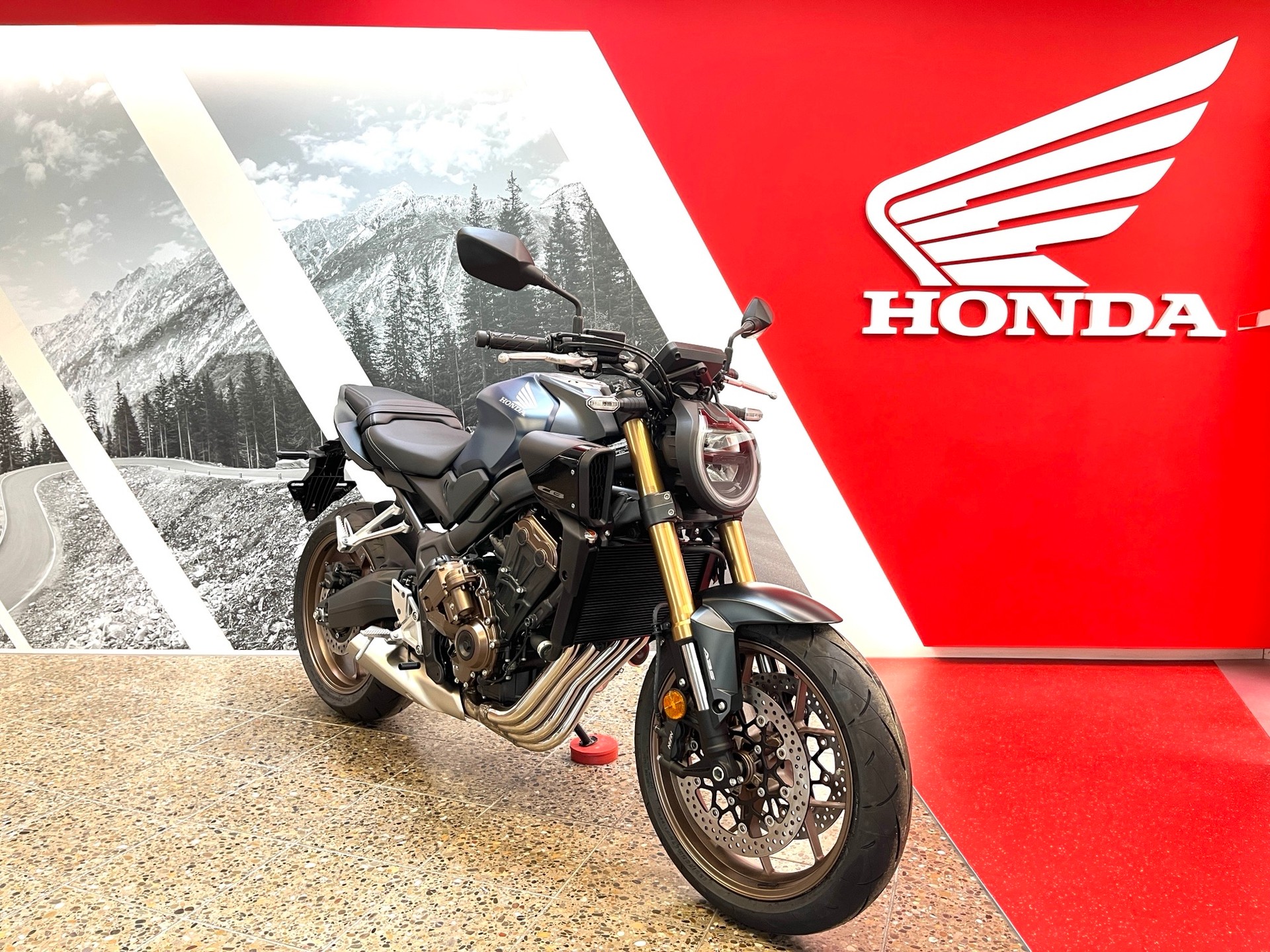 HONDA CB 650 R E-Clutch-image-2