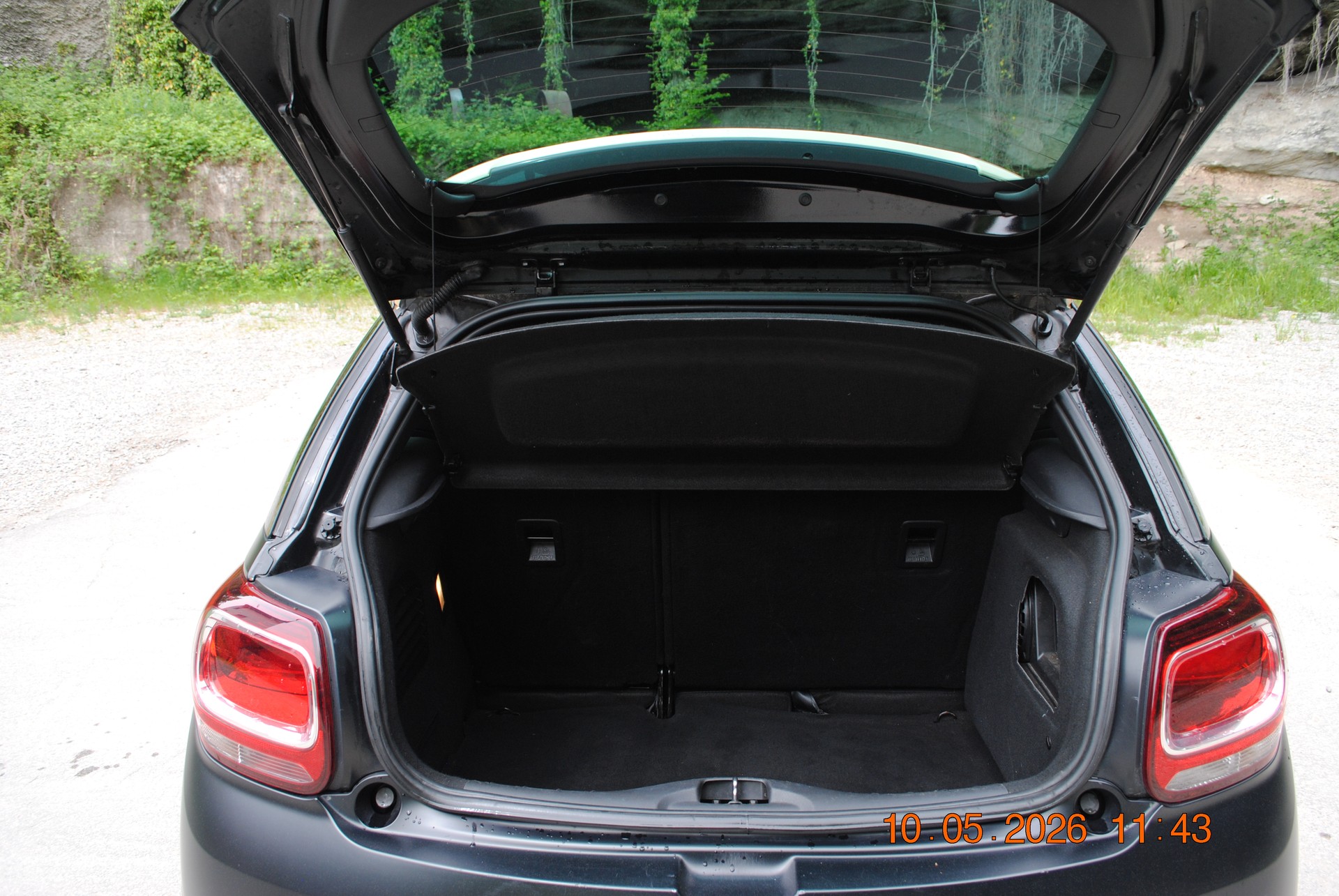 DS AUTOMOBILES DS 3 1.6 THP Performance Black Spezial-image-6