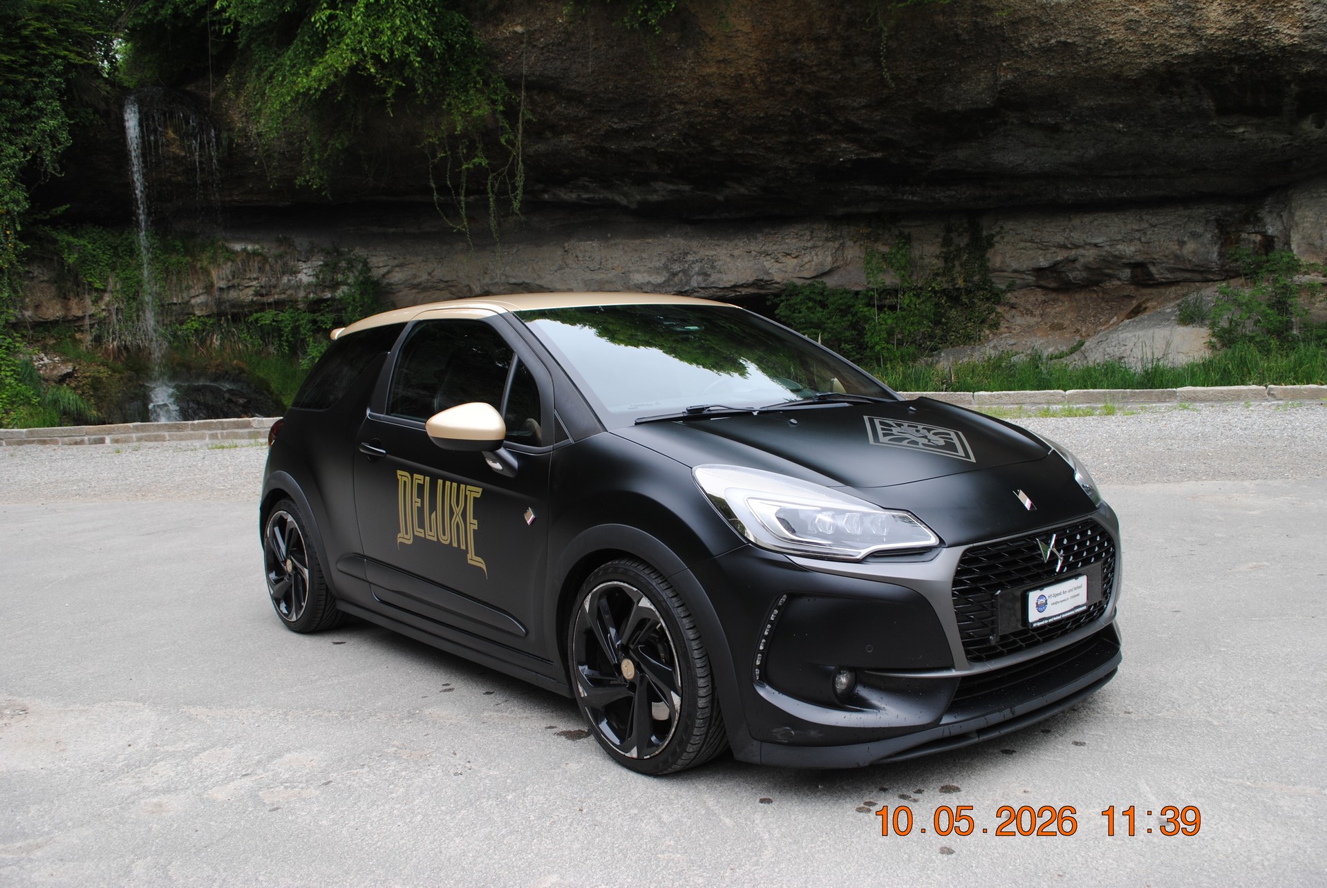 DS AUTOMOBILES DS 3 1.6 THP Performance Black Spezial-image-1