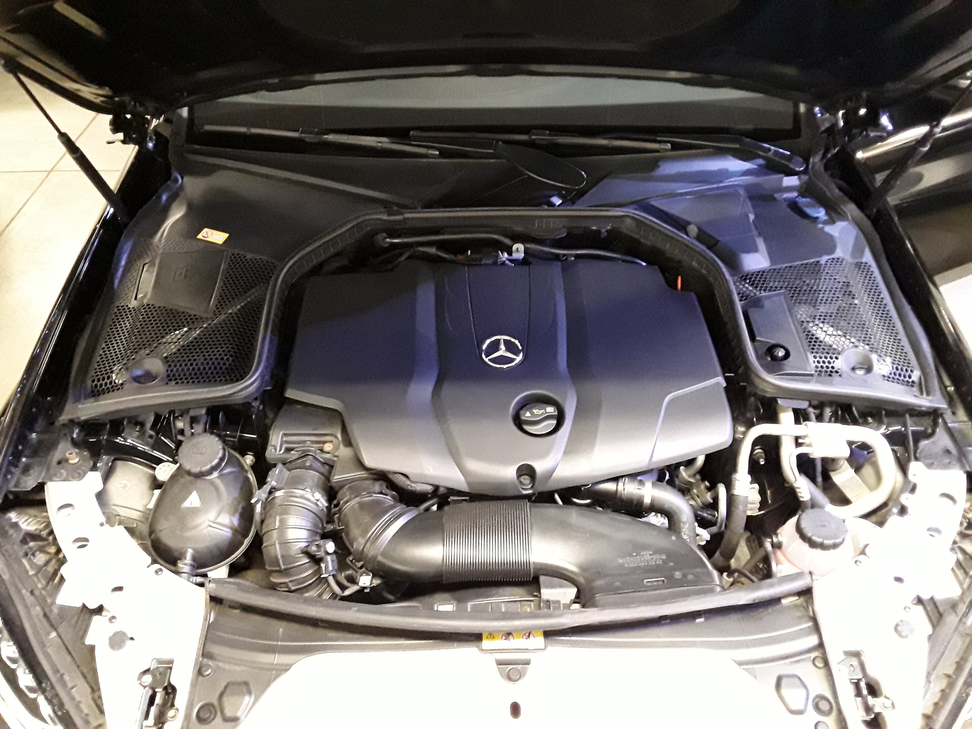 MERCEDES-BENZ C 200 BlueTEC 7G-Tronic-image-11