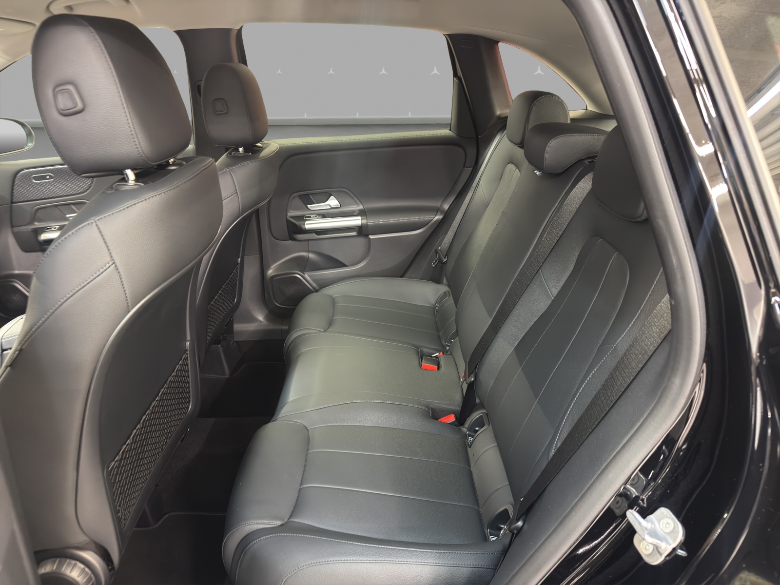 MERCEDES-BENZ B 220 4M - Progressive / Rückfahrkamera / Winter-Paket-image-12