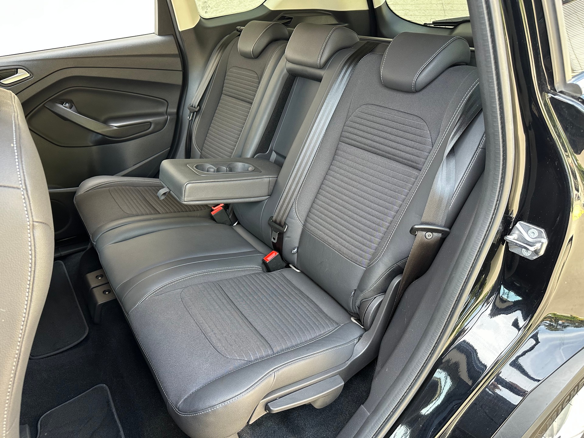 FORD Kuga 1.5 SCTi Titanium (182 PS) 4WD Automatic-image-14