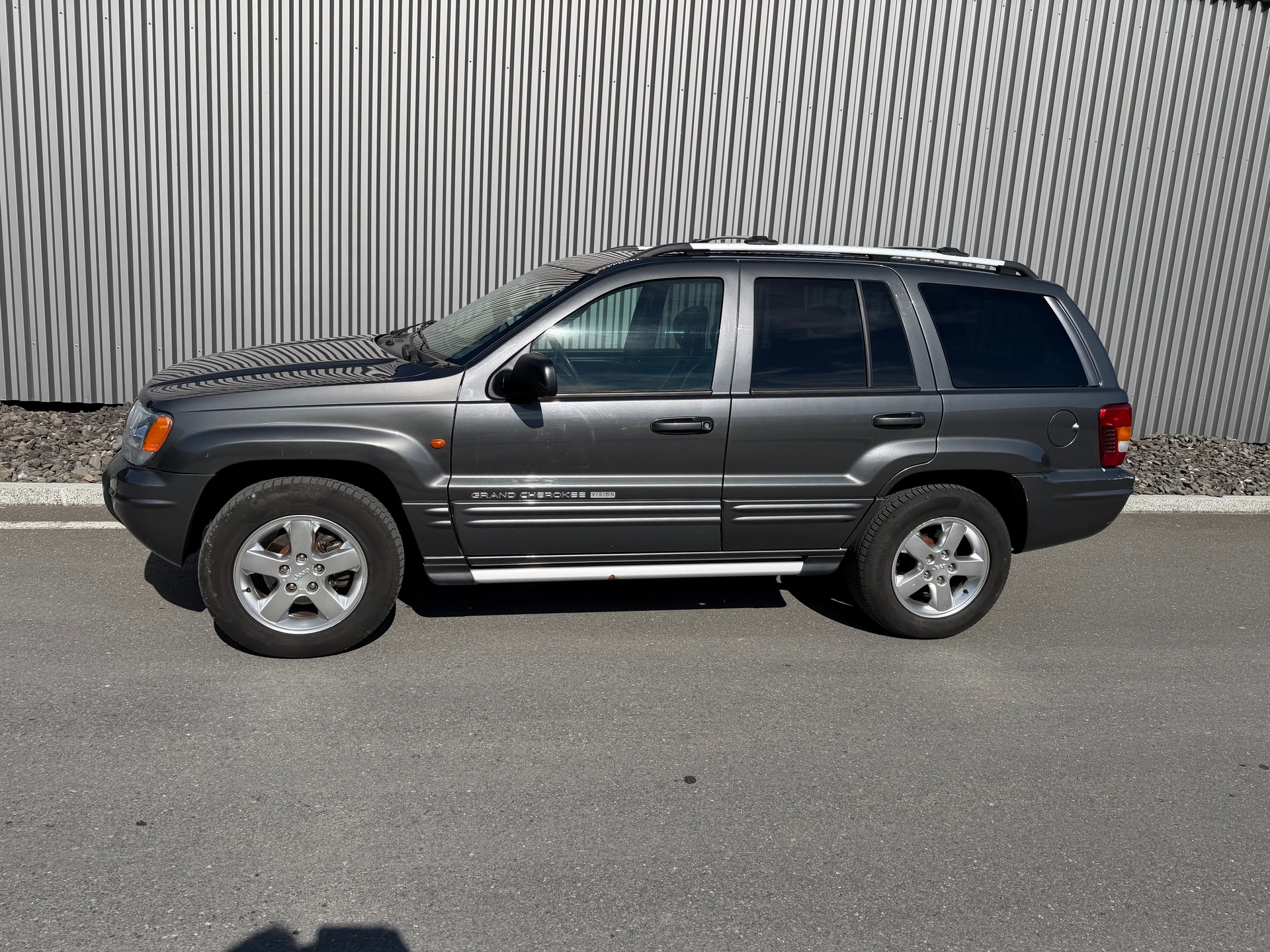 JEEP Grand Cherokee 4.7 Vision Automatic-showroom-element-1