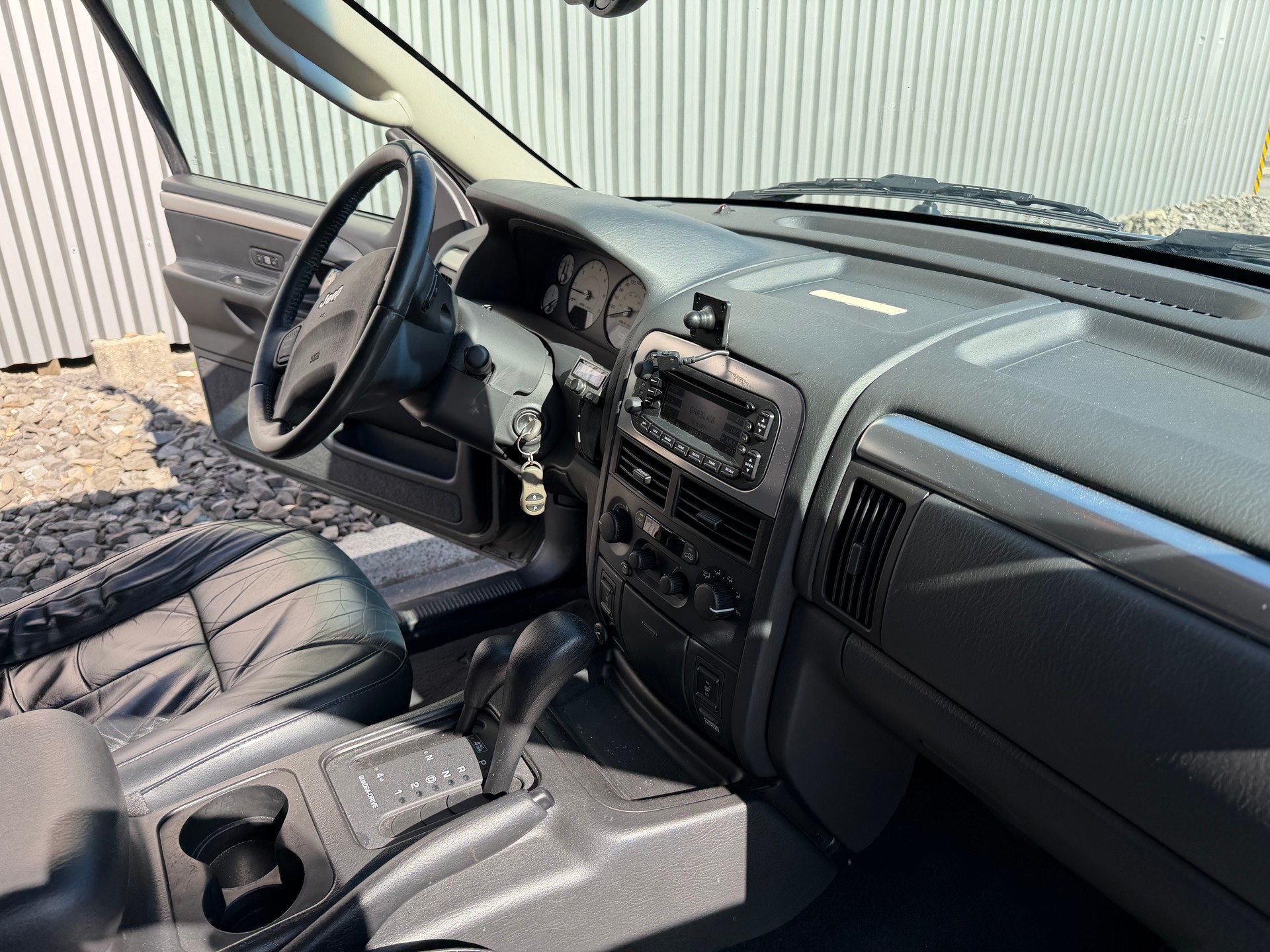 JEEP Grand Cherokee 4.7 Vision Automatic-image-22