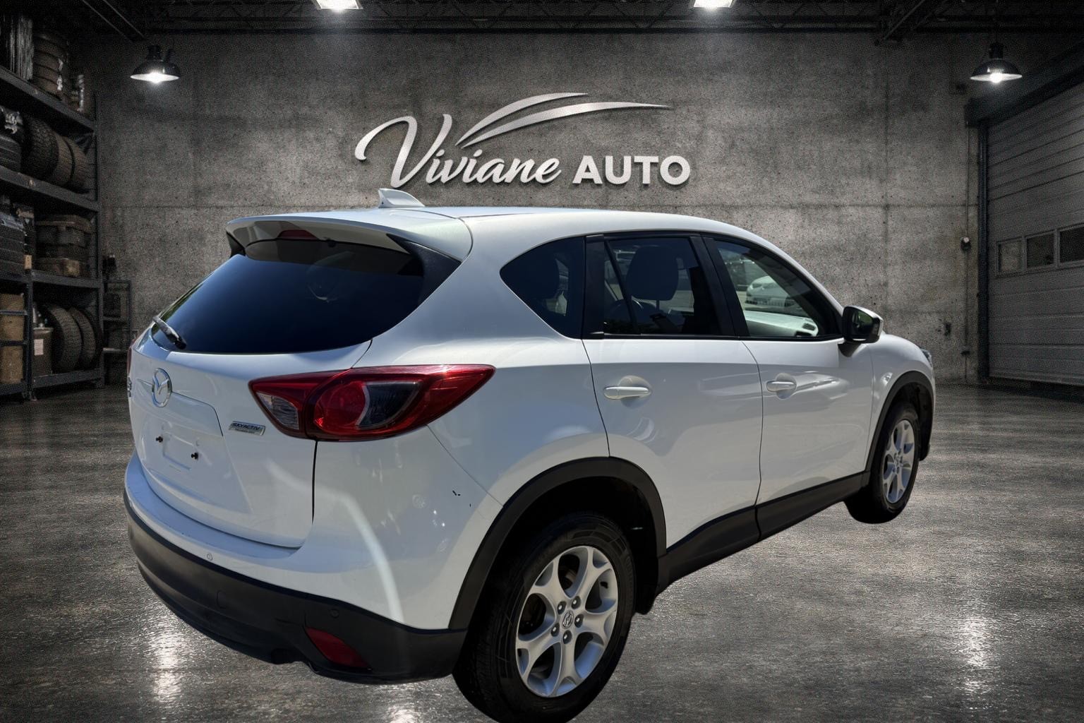 MAZDA CX-5 2.0 Ambition AWD-showroom-element-3