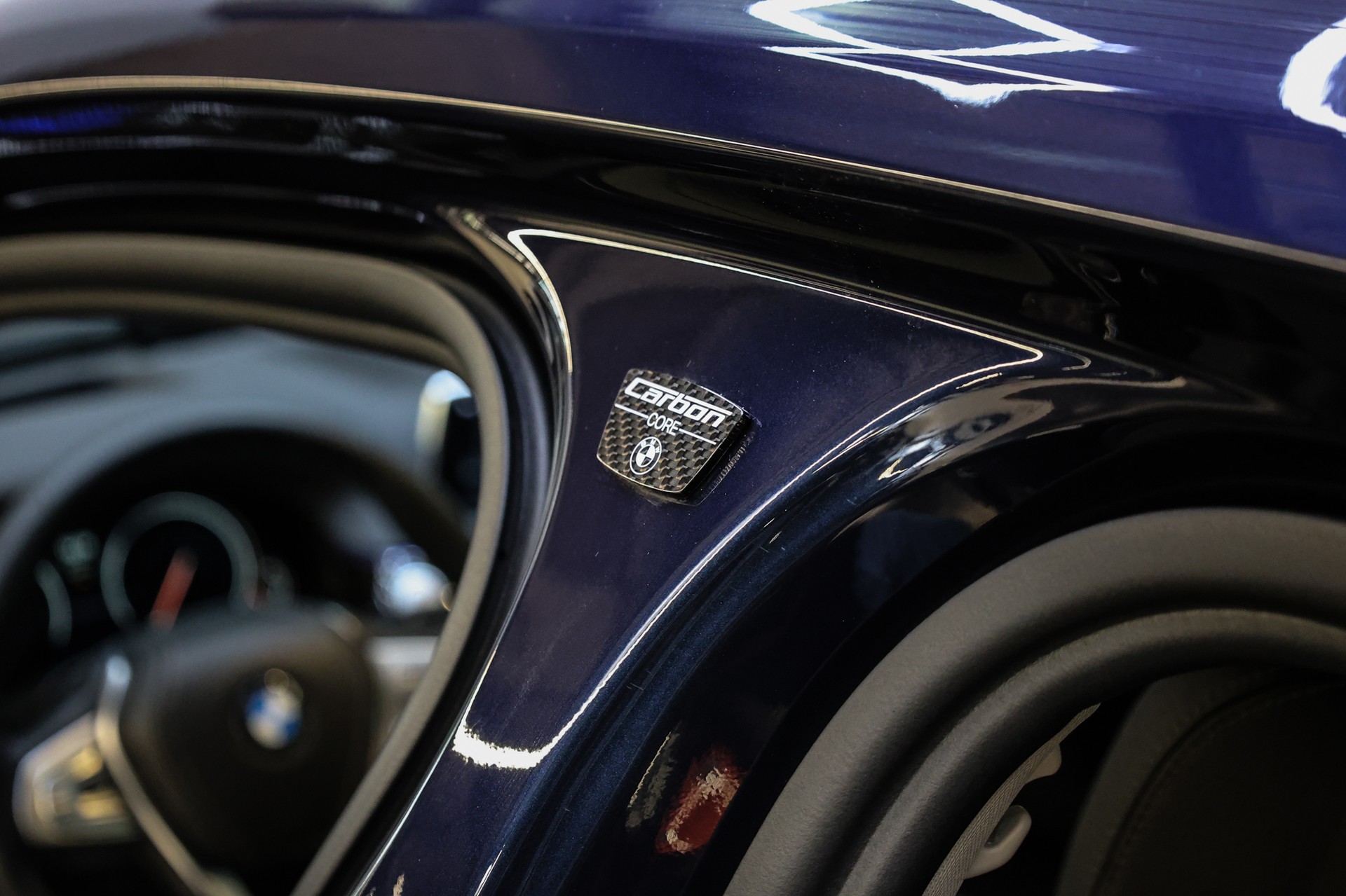 BMW 750i xDrive-image-13