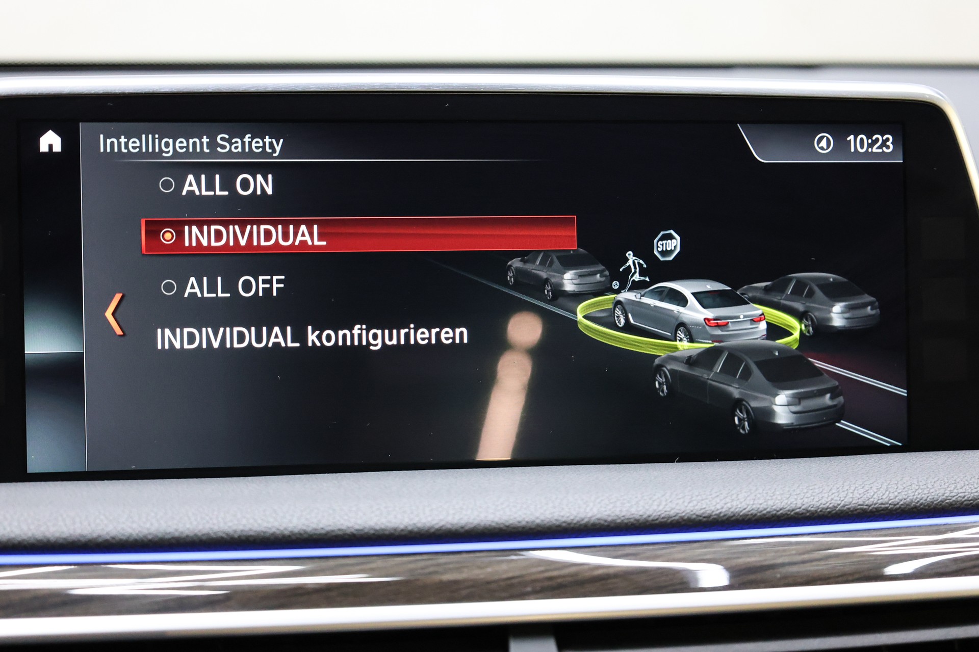 BMW 750i xDrive-image-20