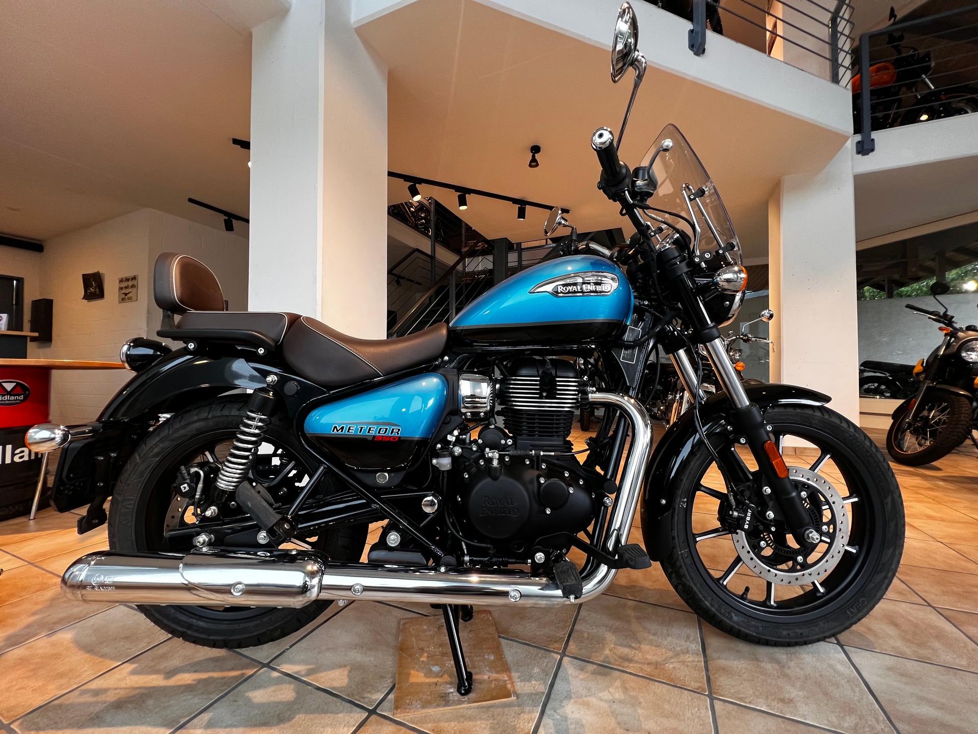 ROYAL ENFIELD Meteor Supernova-image-0