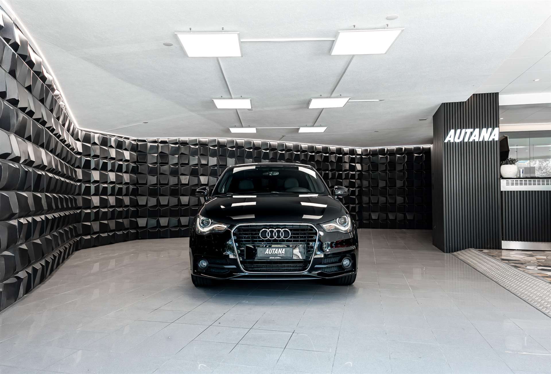 AUDI A1 Sport 1.4 TFSI Ambition S-tronic-showroom-element-3