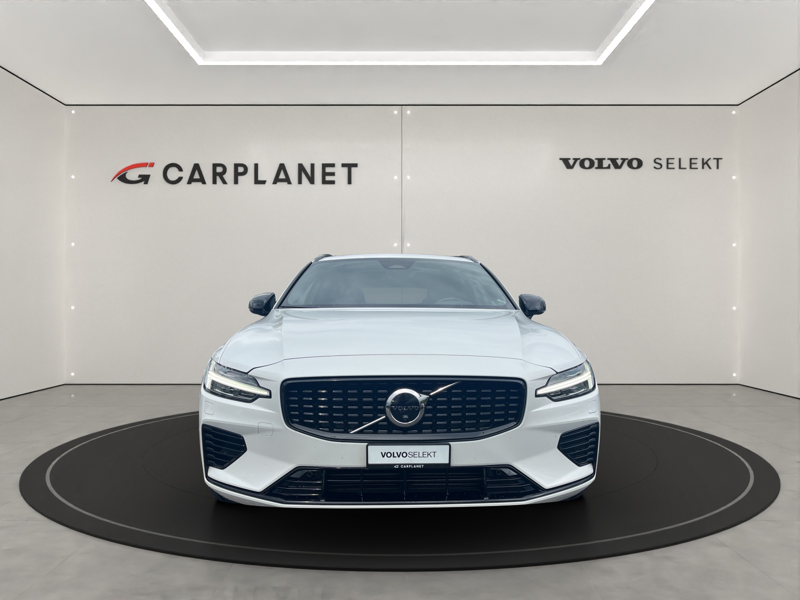 VOLVO V60 2.0 T6 TE Ultimate Dark eAWD-image-6