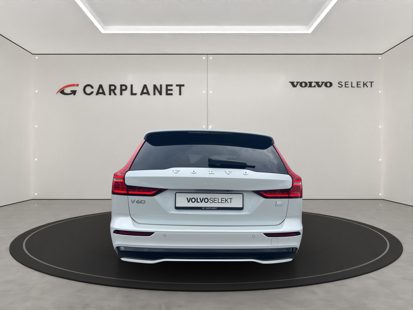 VOLVO V60 2.0 T6 TE Ultimate Dark eAWD-image-7